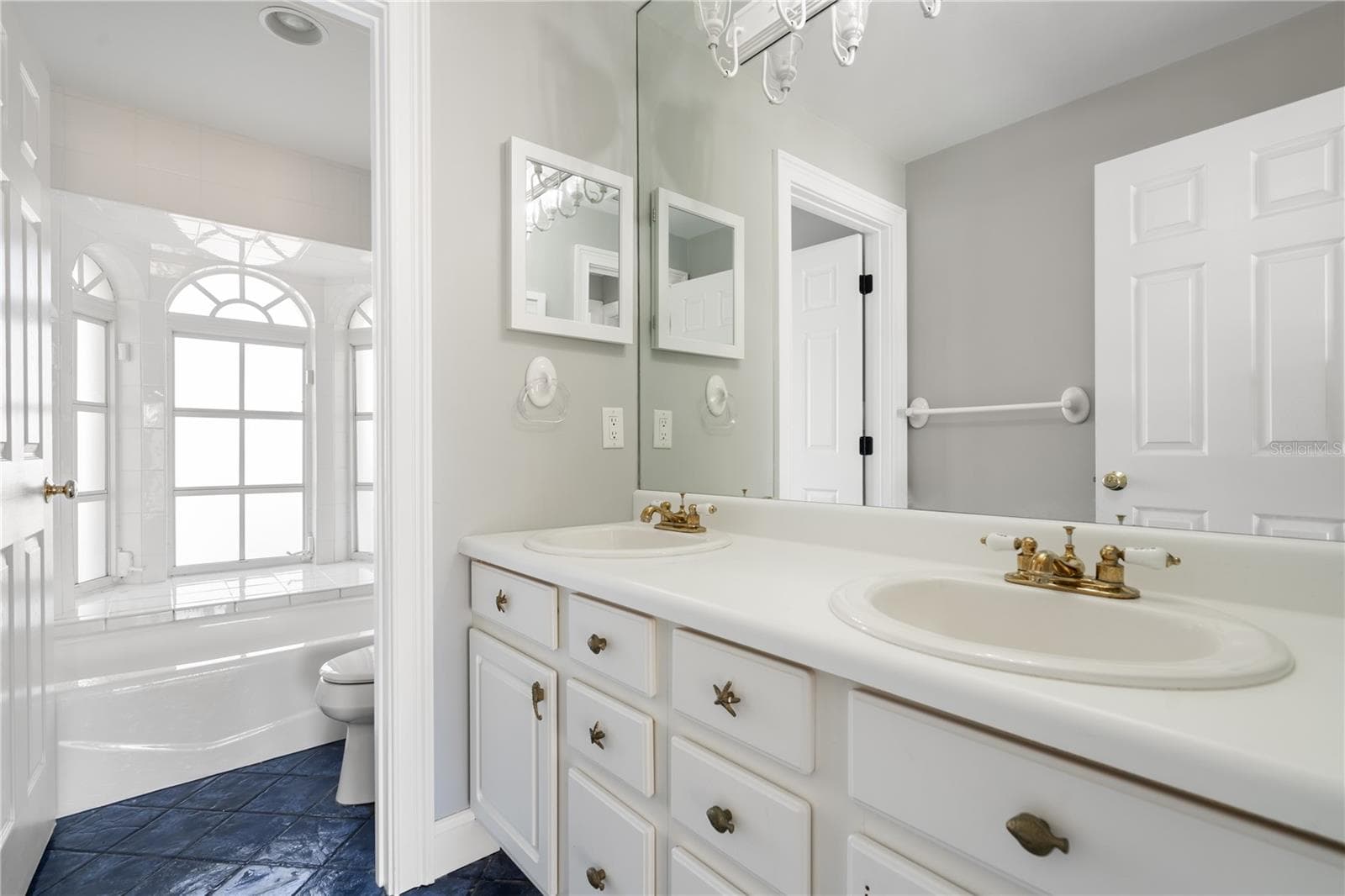 Single Family Residence at 482 HERMOSITA DR, ST PETE BEACH, photo 64 of 92