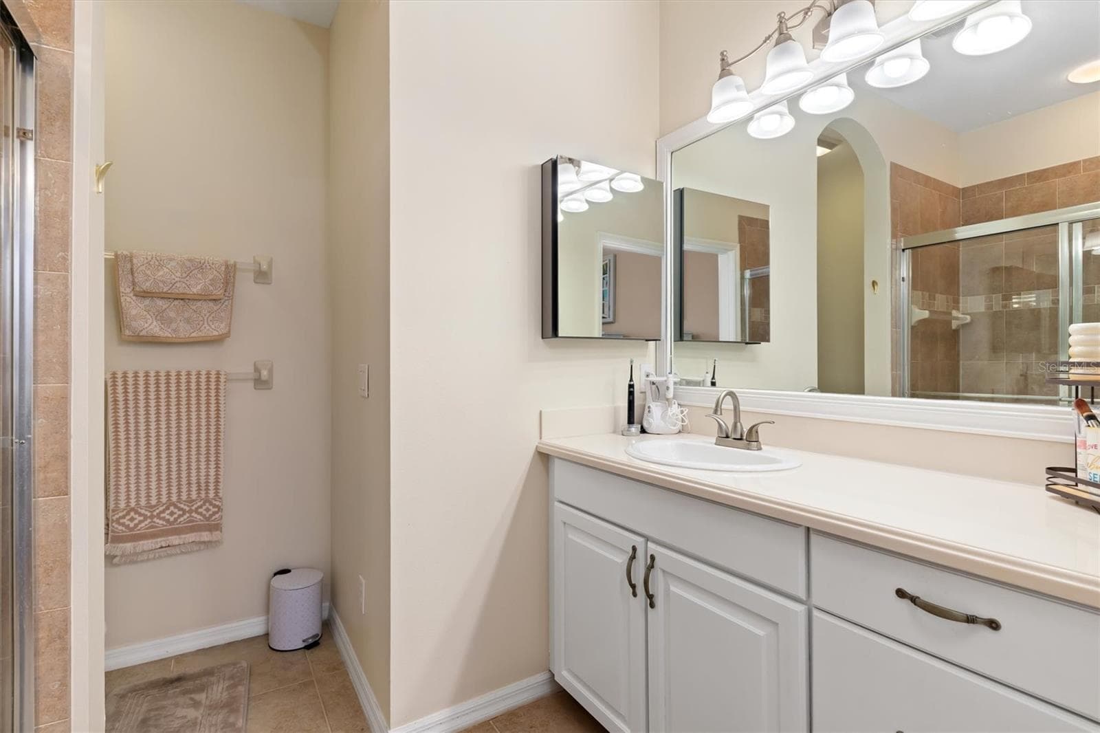 Townhouse at 1115 JONAH DR, NORTH PORT, photo 18 of 44