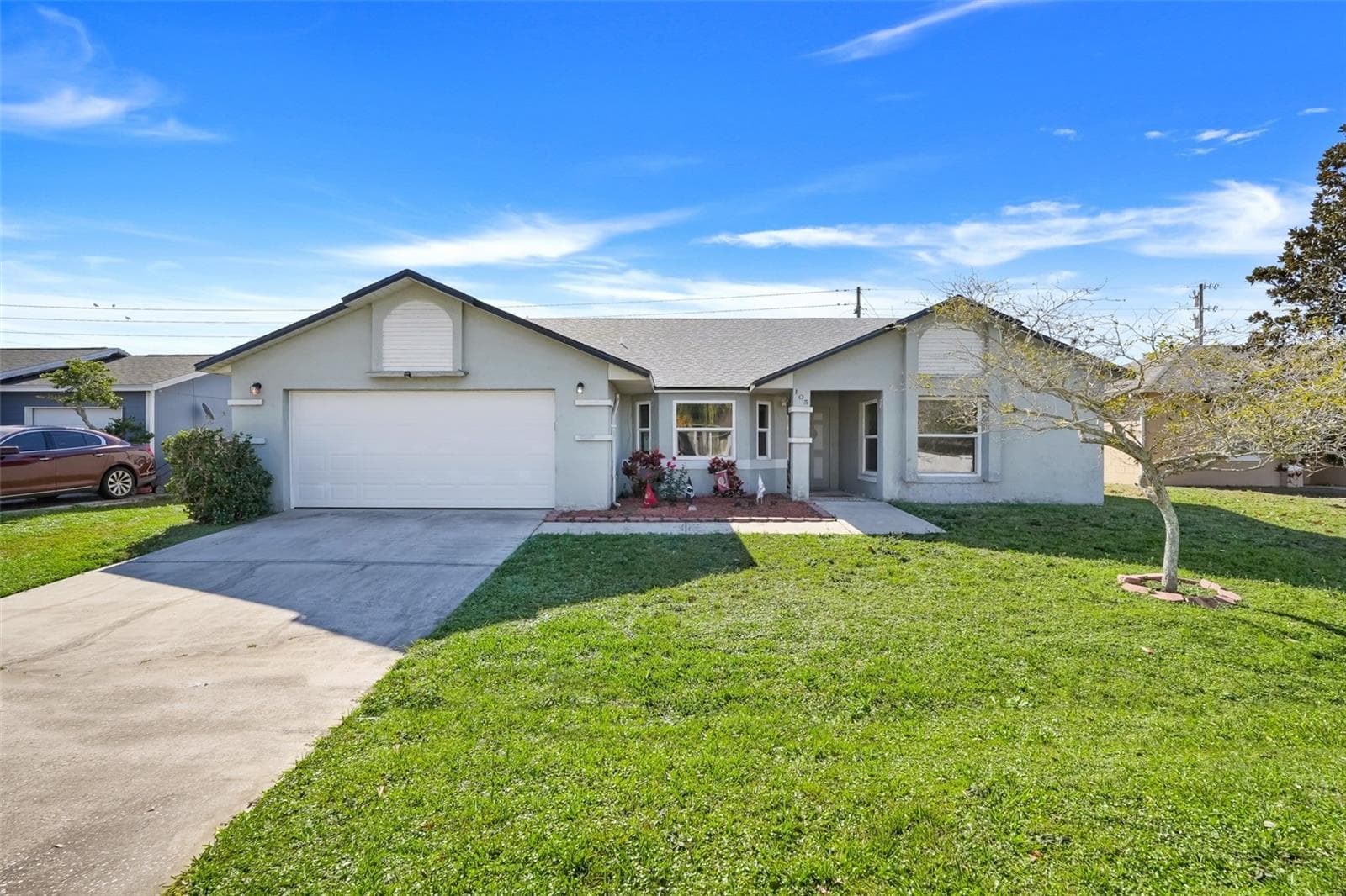 Single Family Residence at 105 DORCHESTER CT, KISSIMMEE, photo 2 of 45