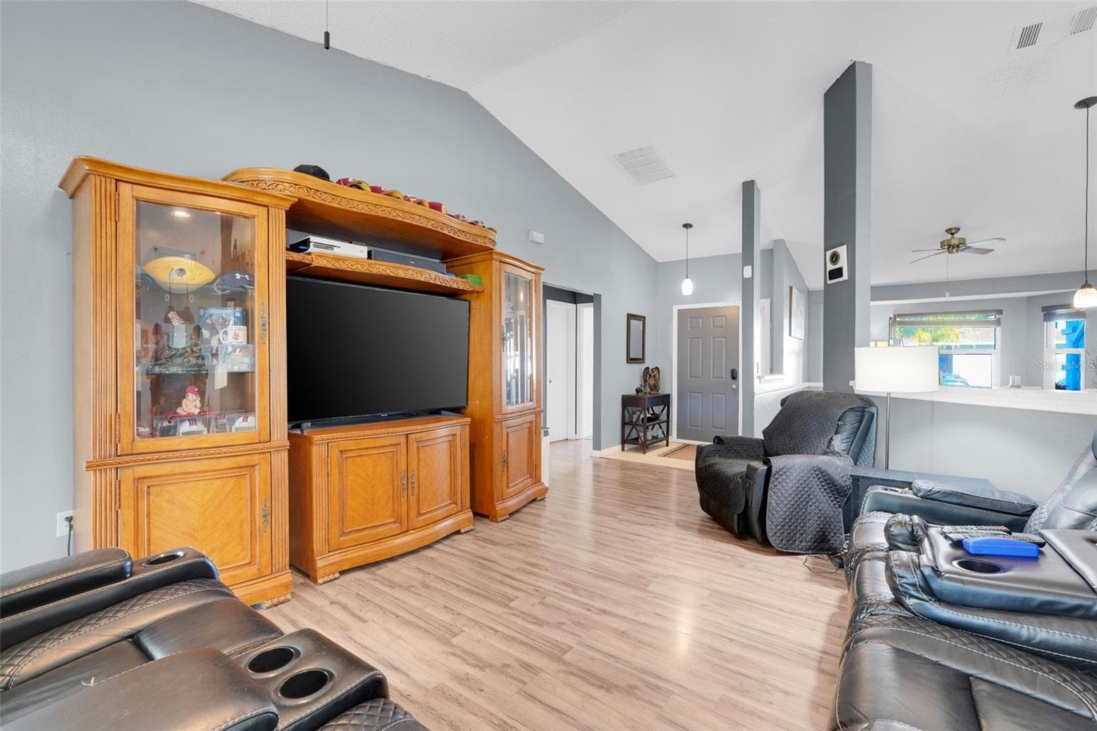 Single Family Residence at 105 DORCHESTER CT, KISSIMMEE, photo 18 of 45