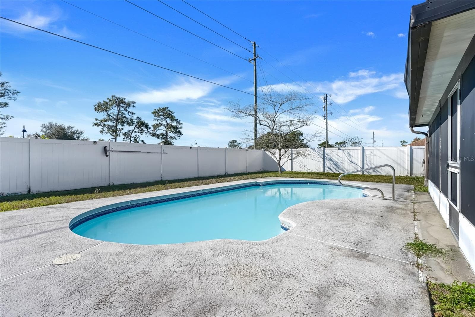 Single Family Residence at 105 DORCHESTER CT, KISSIMMEE, photo 3 of 45
