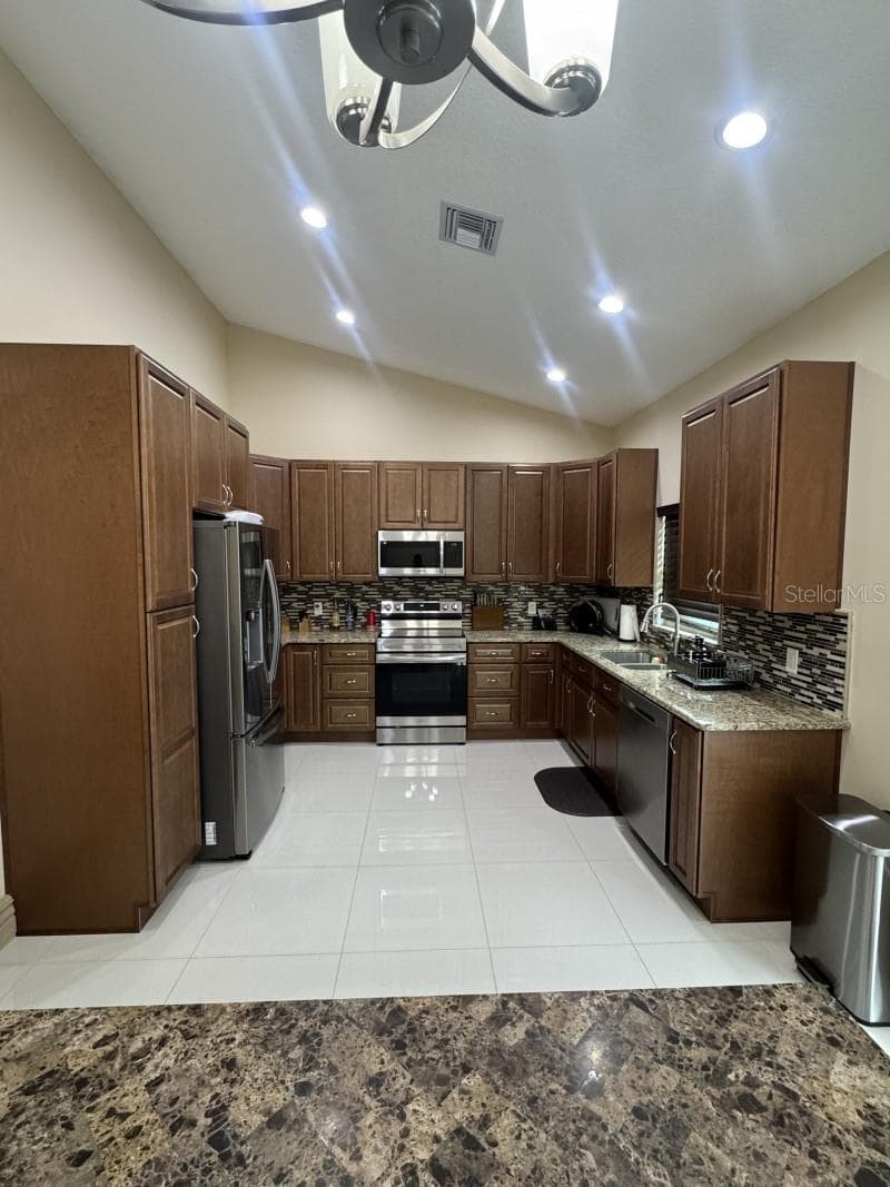 Single Family Residence at 2809 SE 27TH AVE, OKEECHOBEE, photo 15 of 39