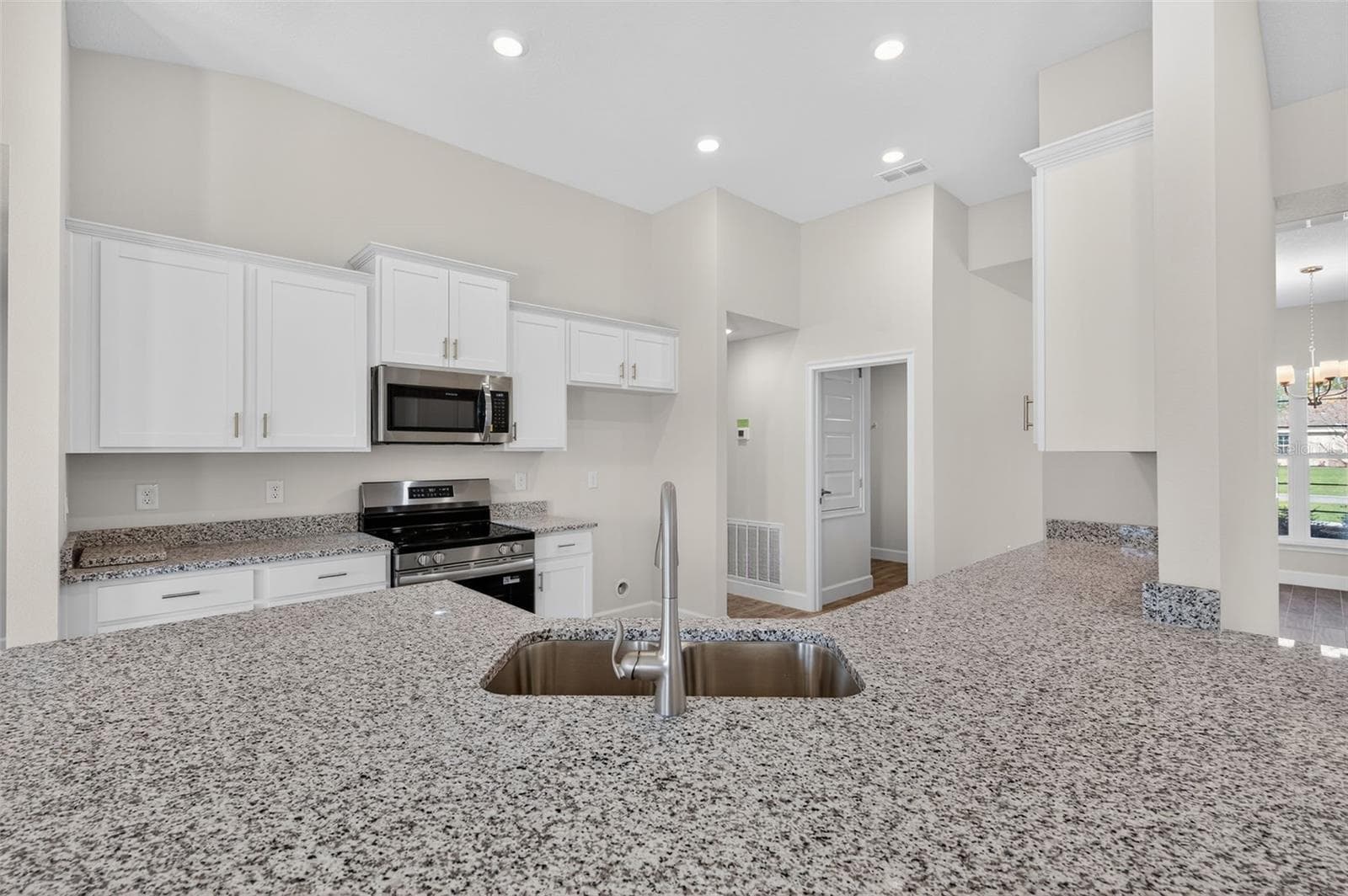 Single Family Residence at 37298 HIDDEN VIEW CIR, DADE CITY, photo 20 of 78
