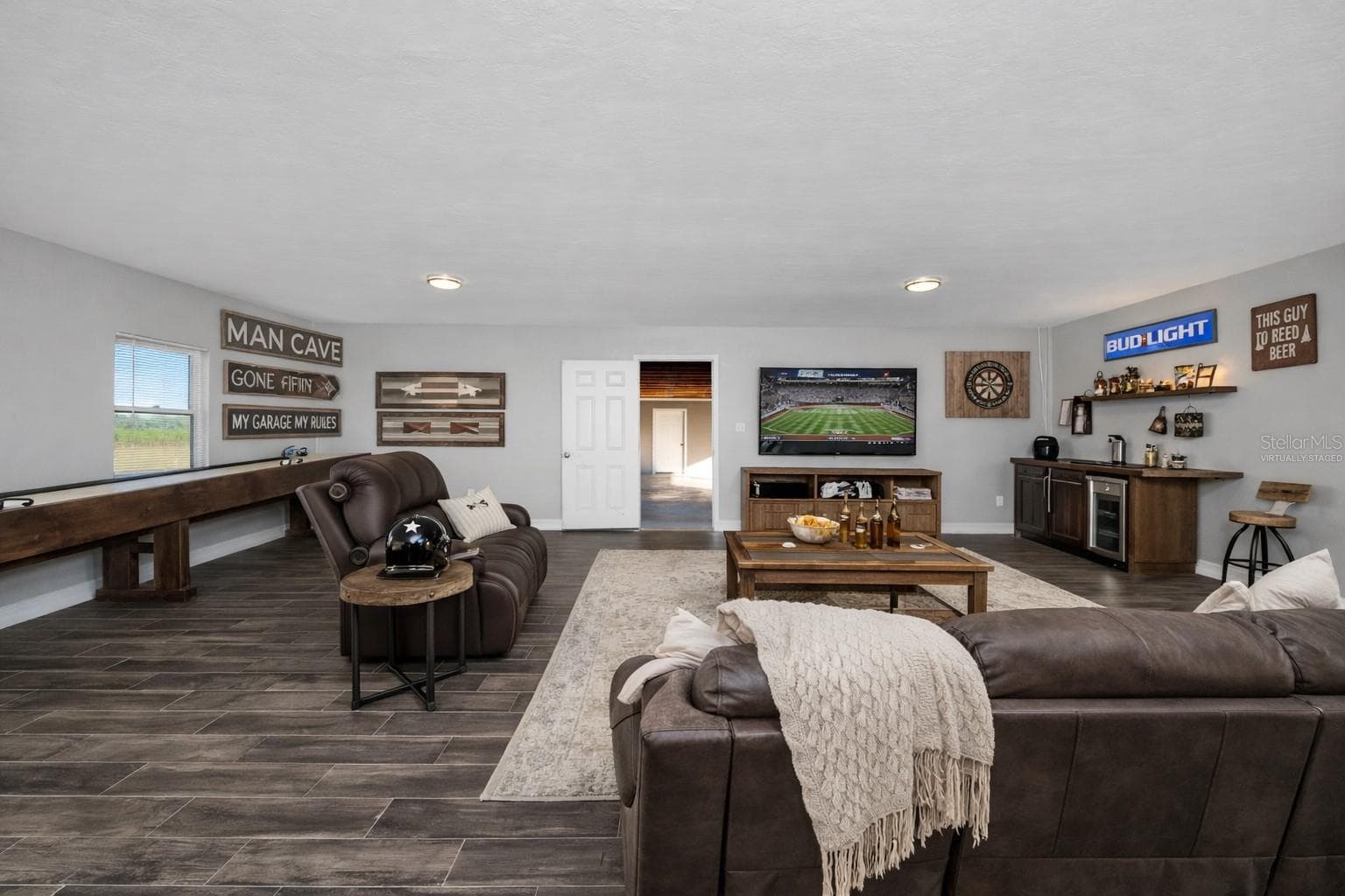 Virtually staged- man cave idea - 3789 NW 202ND ST, NEWBERRY