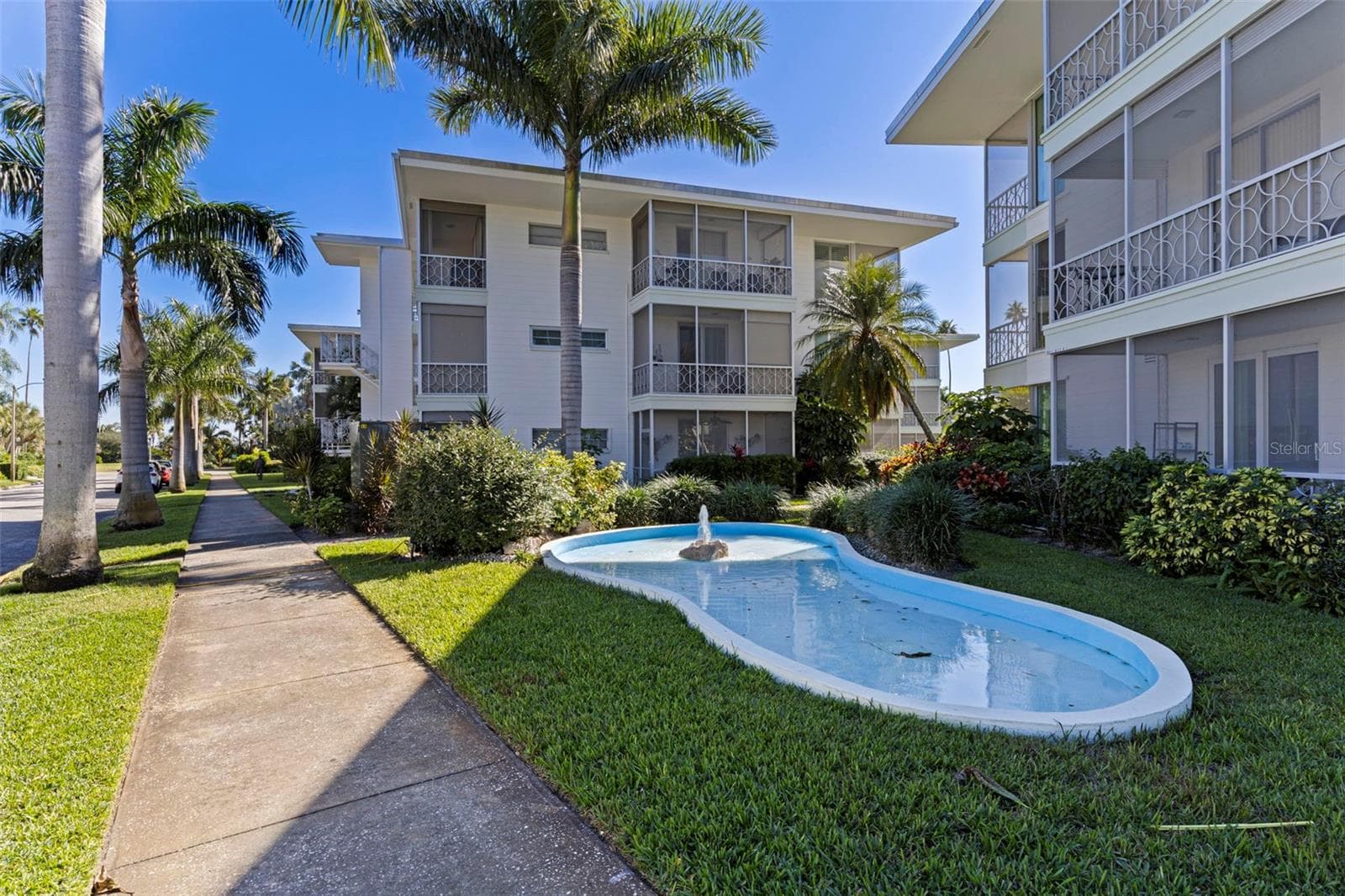 Condominium at 1036 NORTH SHORE DR NE #1, ST PETERSBURG, photo 29 of 38