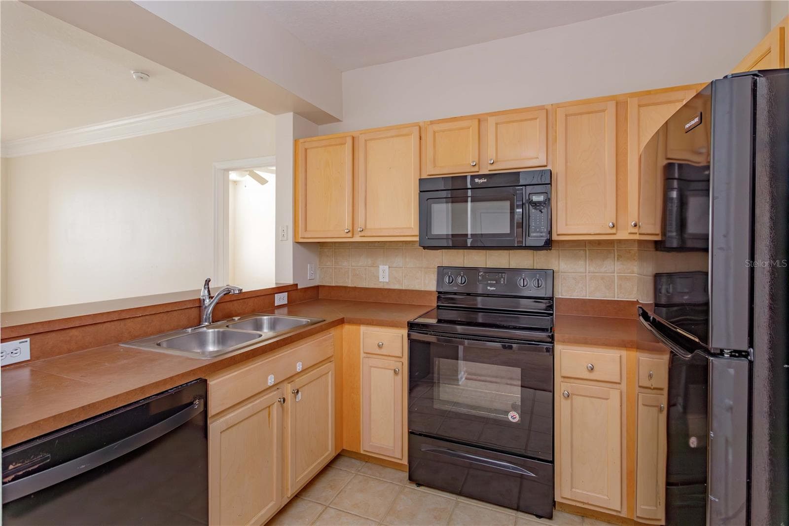 Condominium at 12849 MADISON POINT CIR #201, ORLANDO, photo 5 of 27