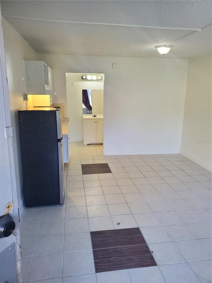 Condo - Hotel at 7900 S ORANGE BLOSSOM TRL #1120, ORLANDO, photo 5 of 17