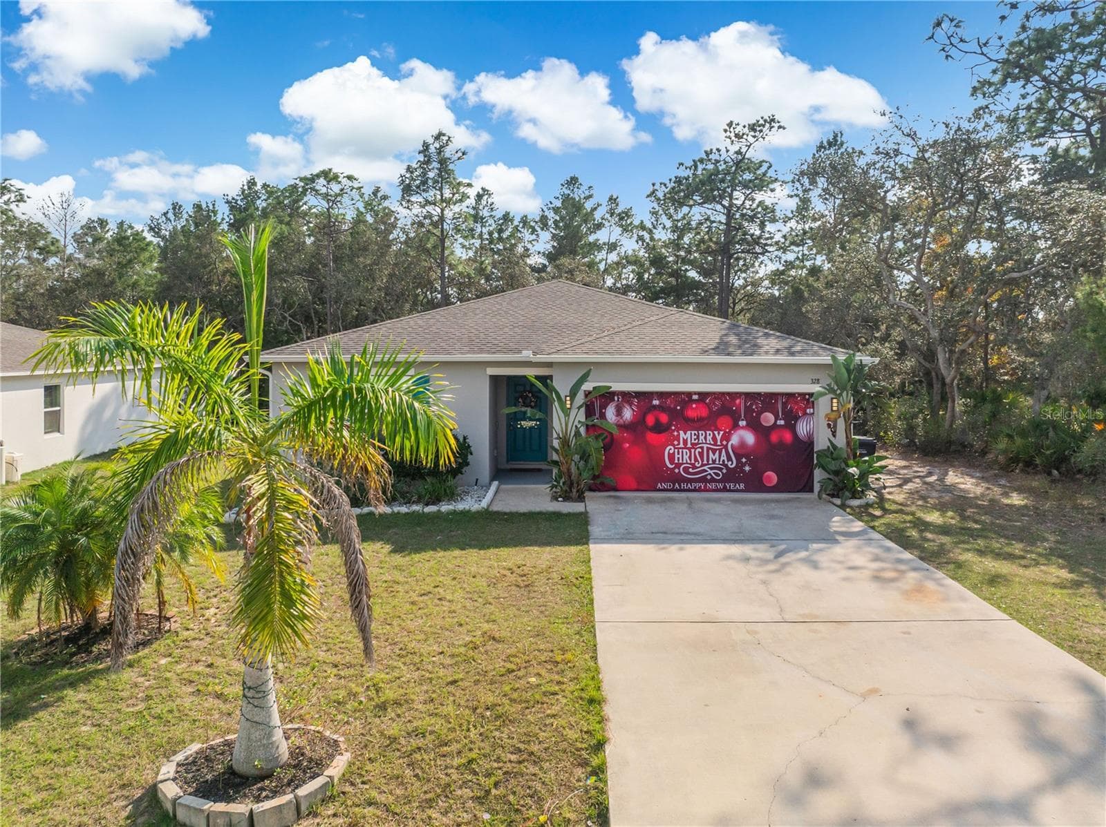 328 HIBISCUS DR