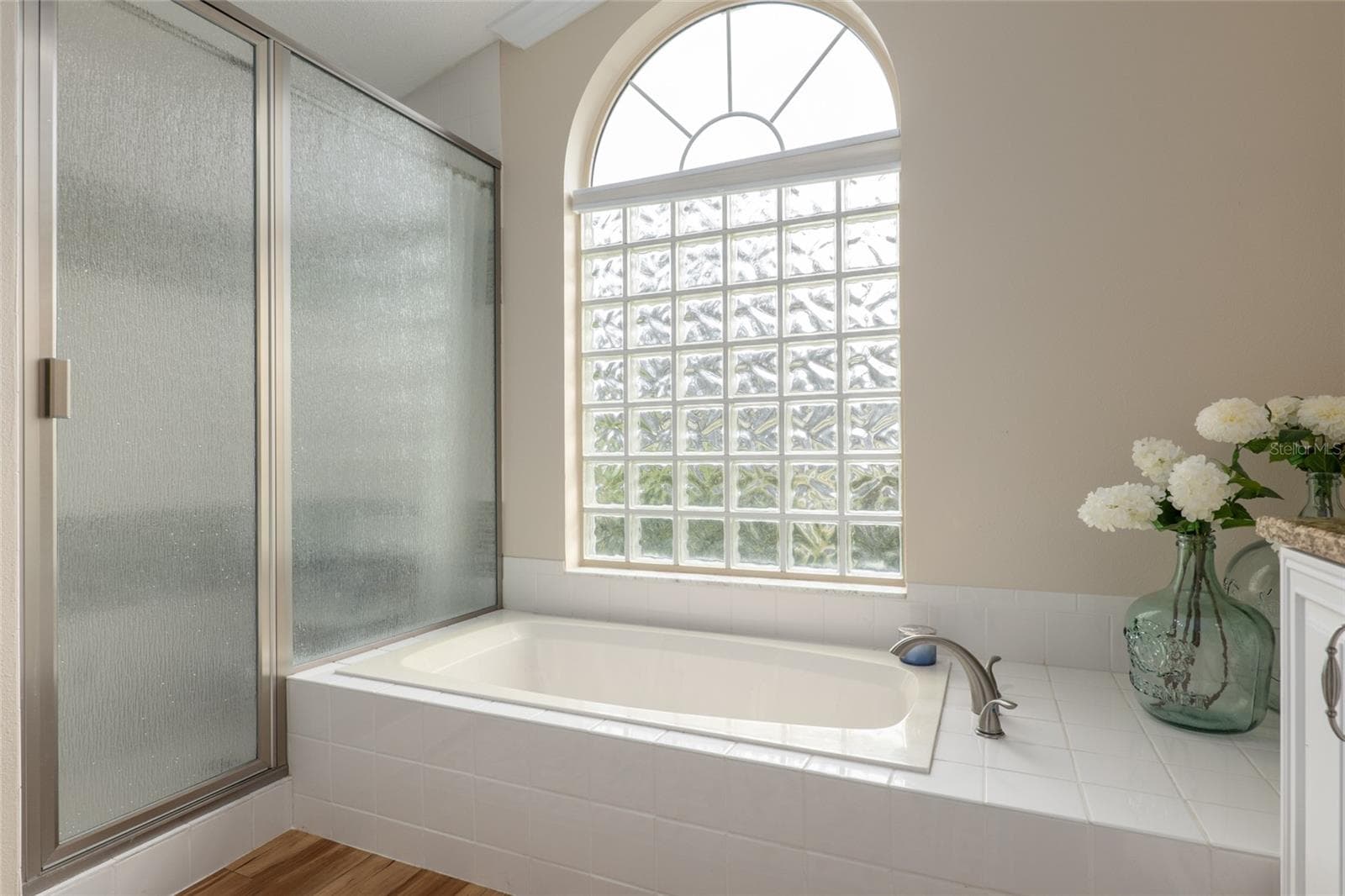 PRIMARY BATHROOM - 2318 NW 50TH AVE, OCALA