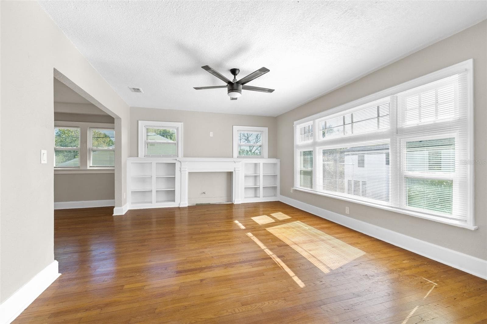 Single Family Residence at 781 31ST AVE N, ST PETERSBURG, photo 13 of 25
