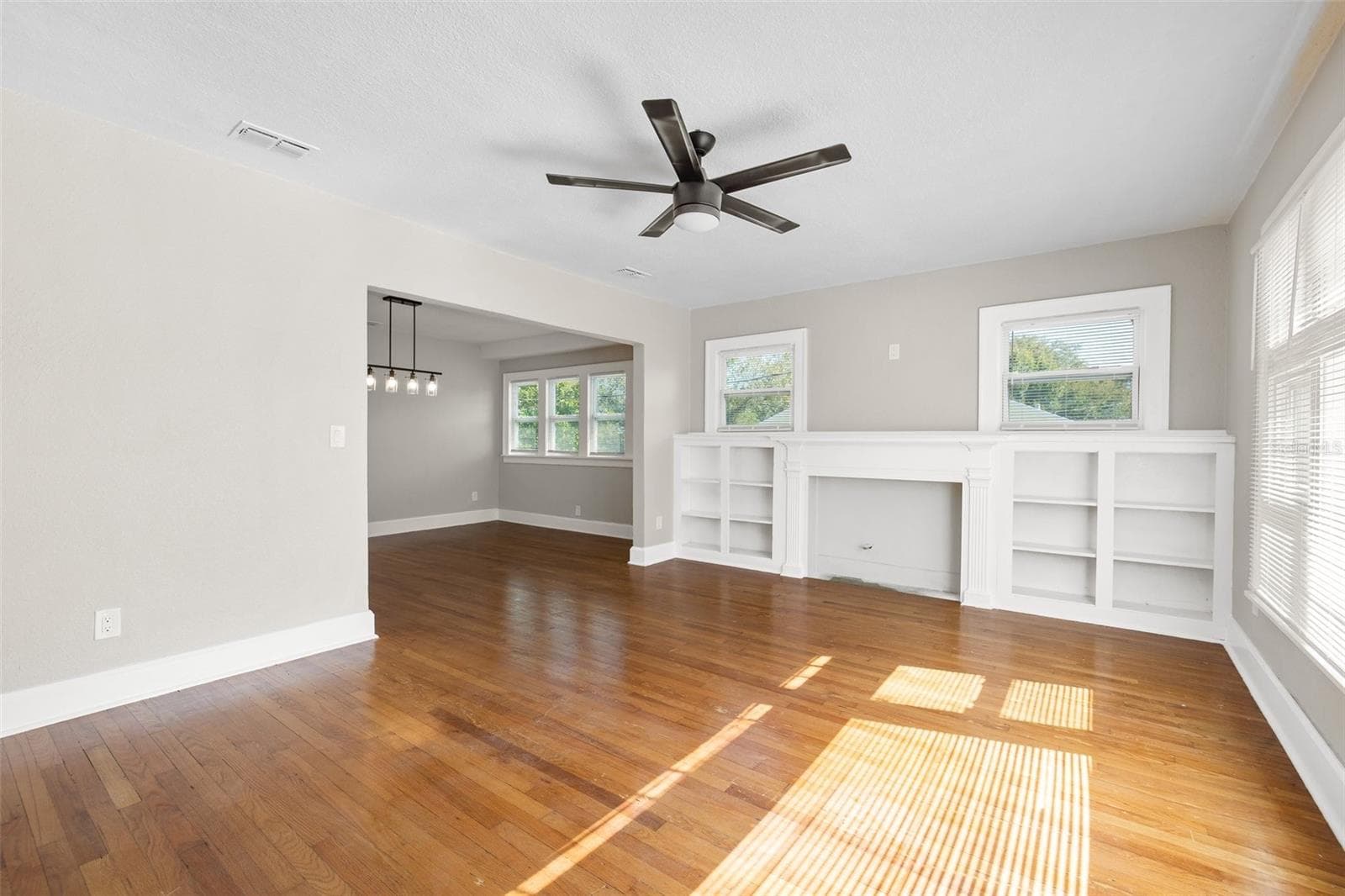 Single Family Residence at 781 31ST AVE N, ST PETERSBURG, photo 14 of 25