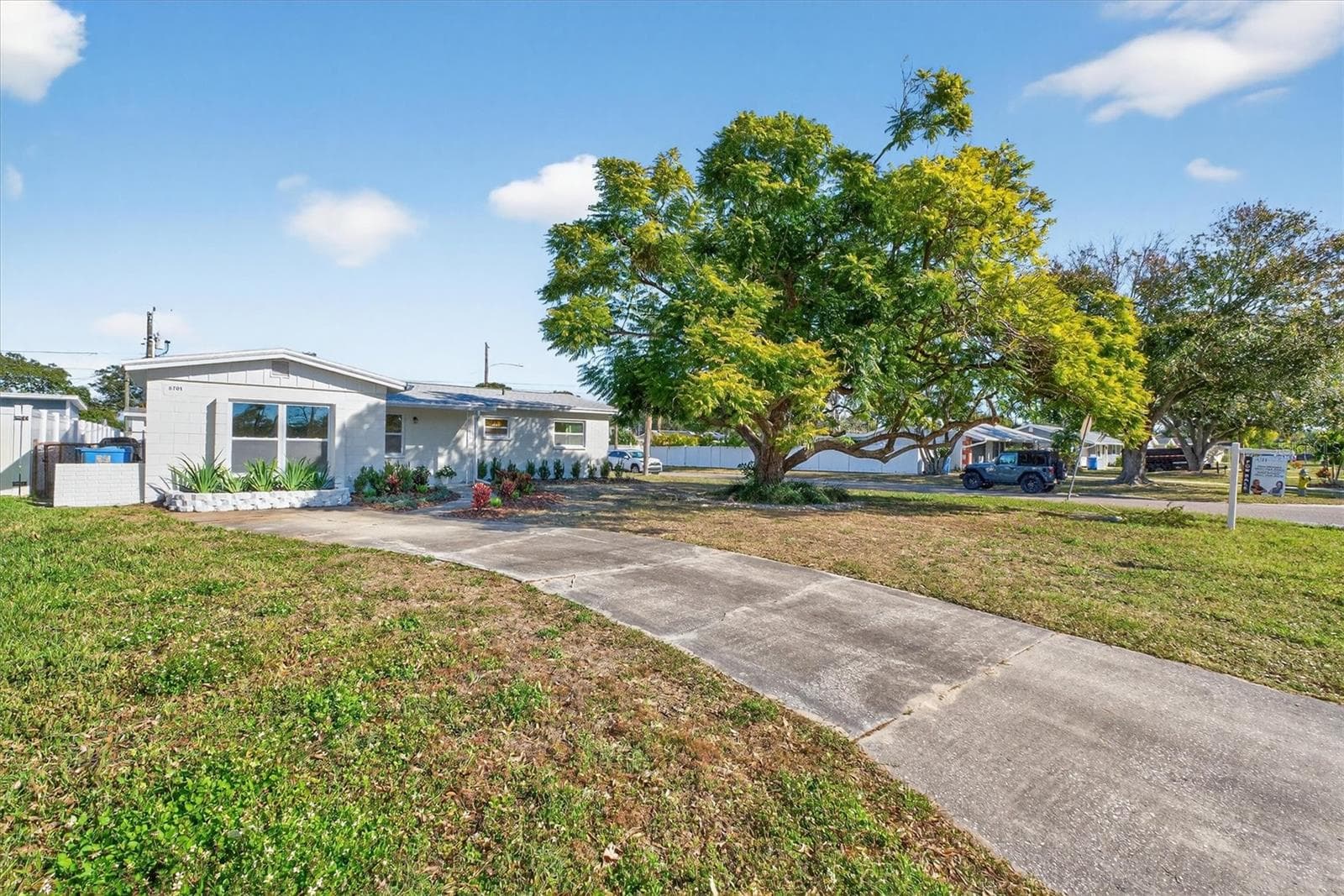 Single Family Residence at 5701 14TH AVE N, ST PETERSBURG, photo 2 of 54