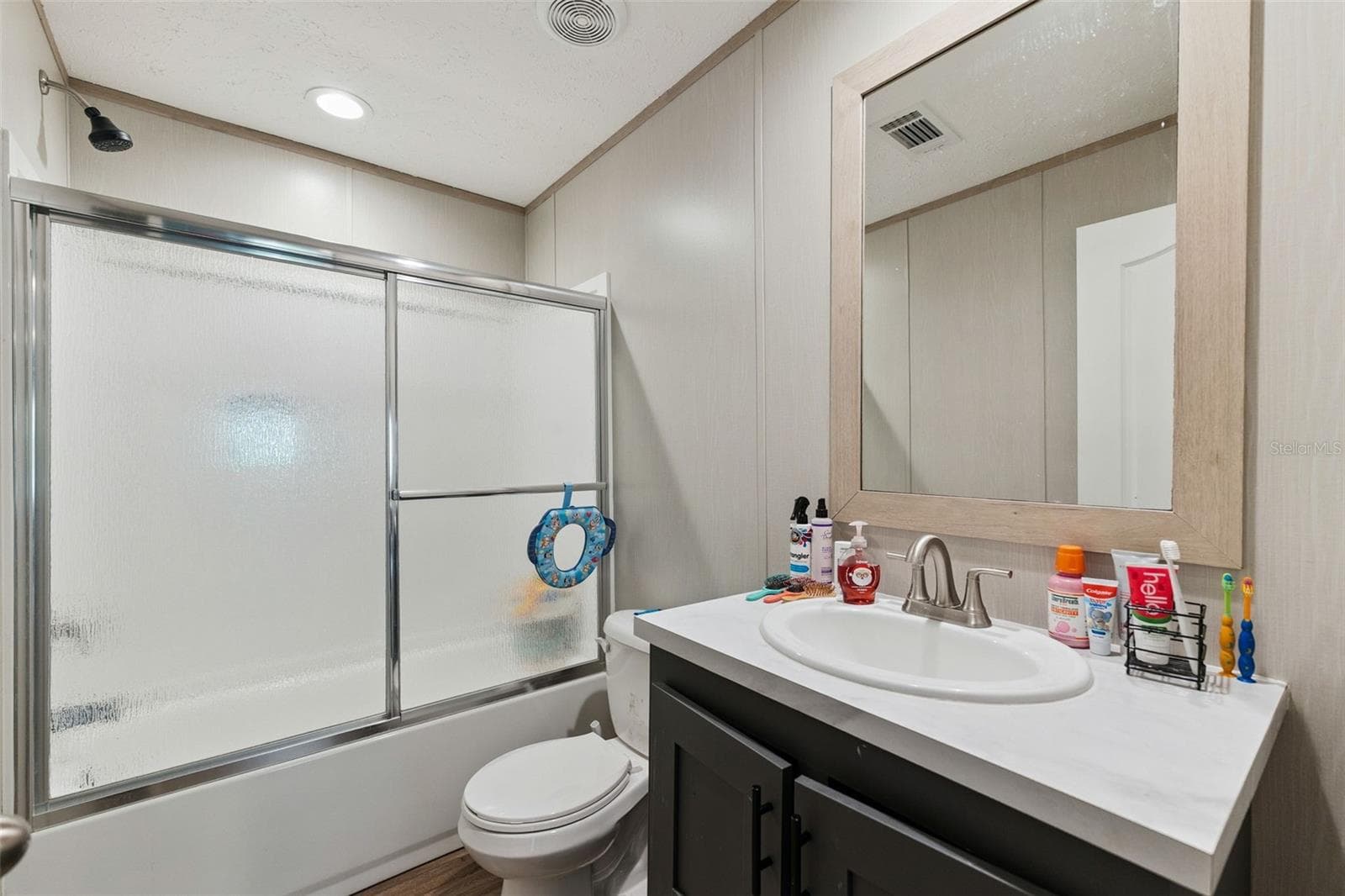 Manufactured Home at 231 TROPIC AVE, SATSUMA, photo 14 of 28