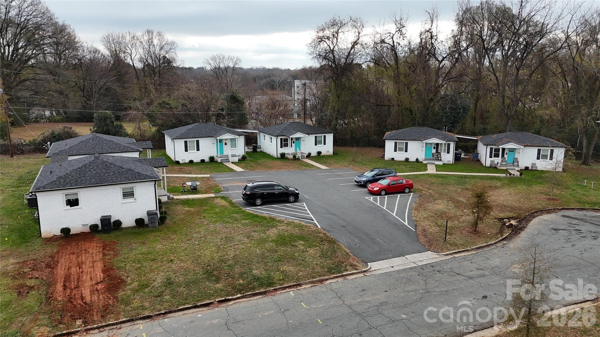 Sixplex at Charlotte, photo 2 of 11