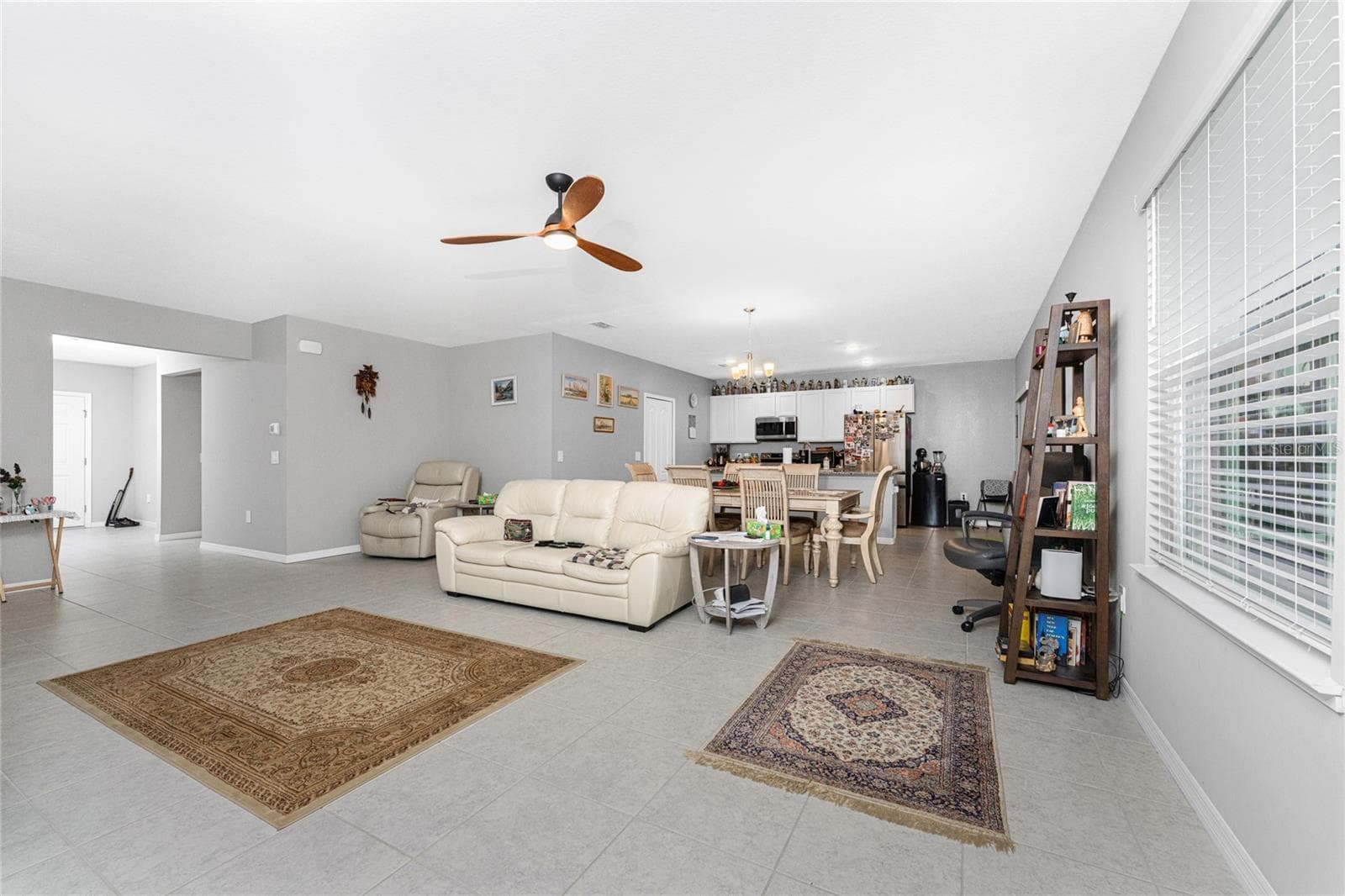 Single Family Residence at 475 POSADAS CIR, PUNTA GORDA, photo 8 of 54