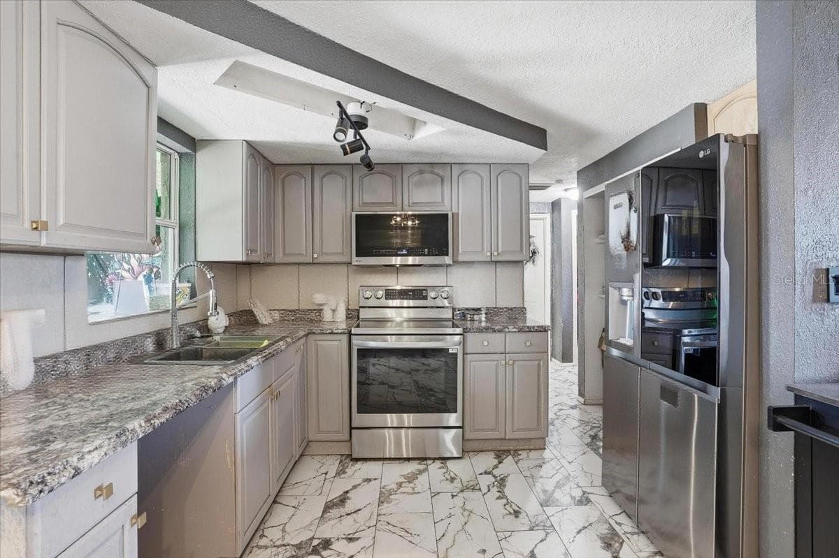 Single Family Residence at 3208 KILBURN RD, HOLIDAY, photo 5 of 17