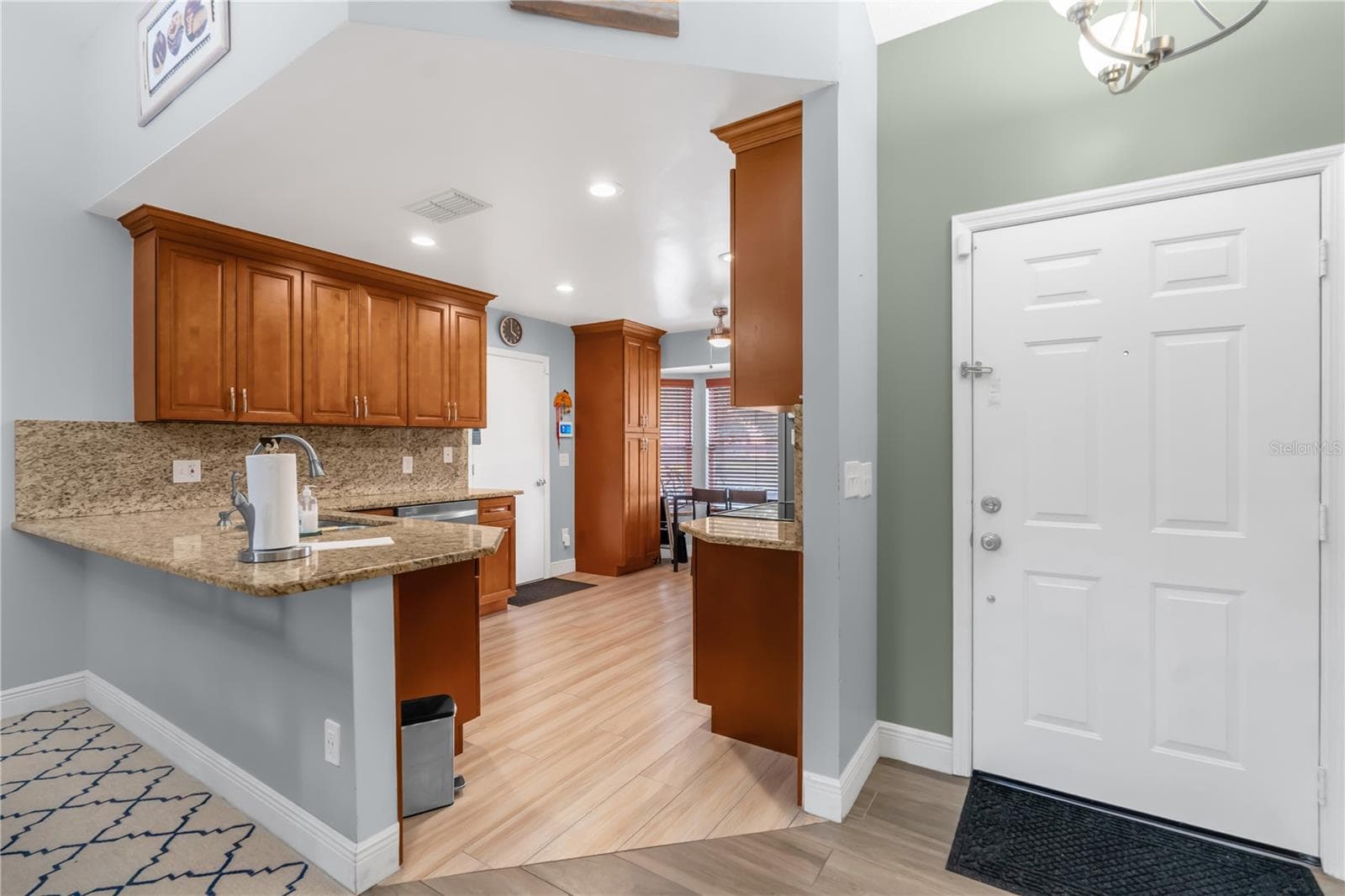 Single Family Residence at 7702 LEGACY LN, ORLANDO, photo 11 of 21