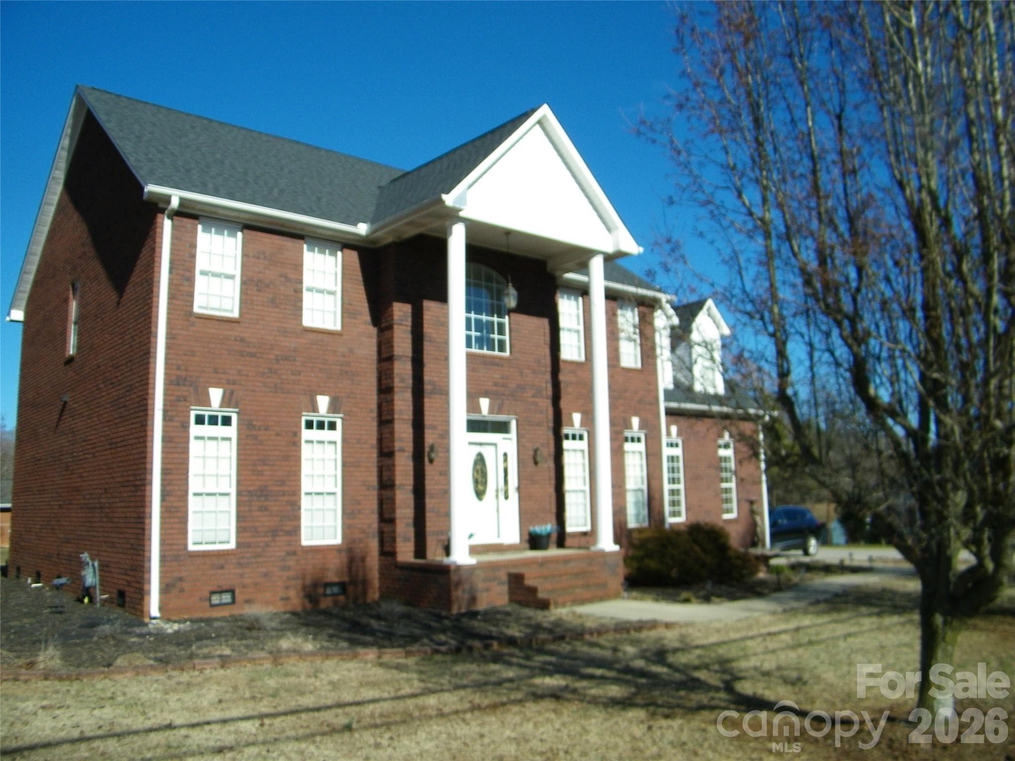 Single Family Residence at 509 E Main Street, Rockwell, photo 3 of 45