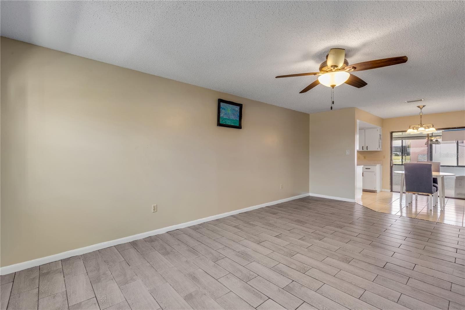Single Family Residence at 26 LAUGHING GULL LN, EDGEWATER, photo 8 of 66