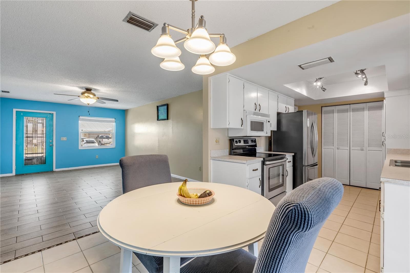 Single Family Residence at 26 LAUGHING GULL LN, EDGEWATER, photo 14 of 66