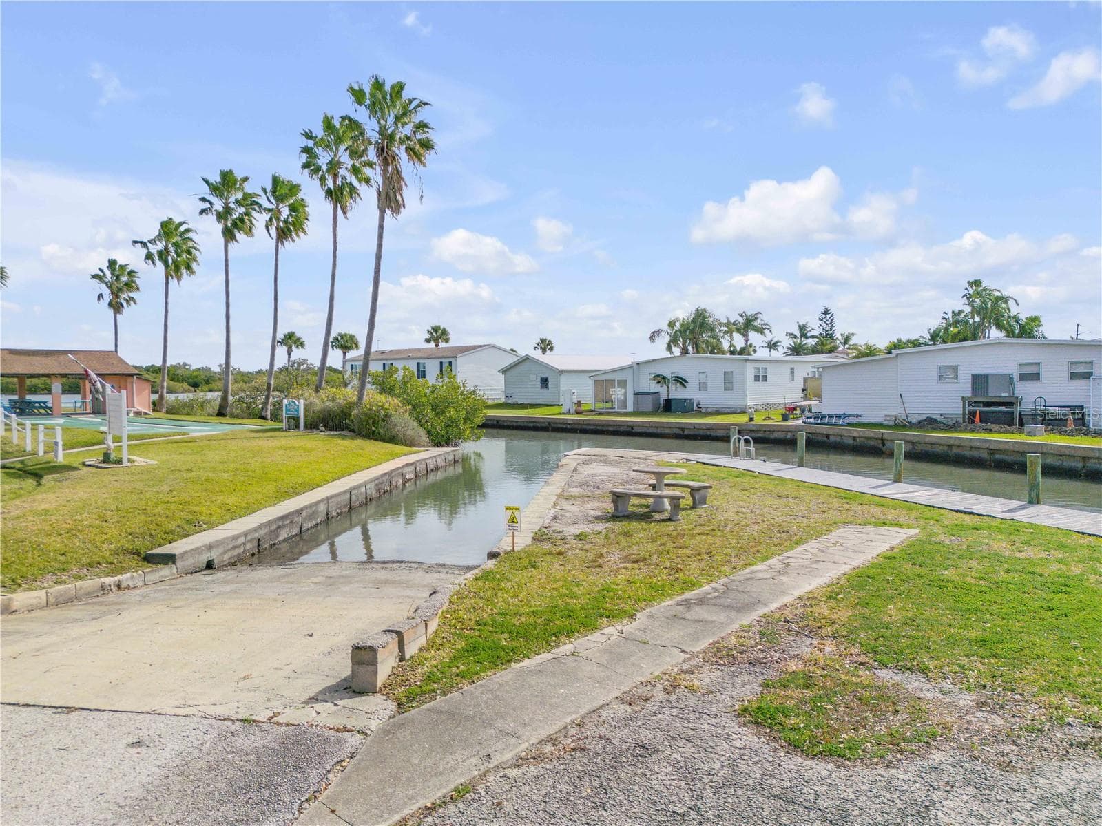Single Family Residence at 26 LAUGHING GULL LN, EDGEWATER, photo 51 of 66