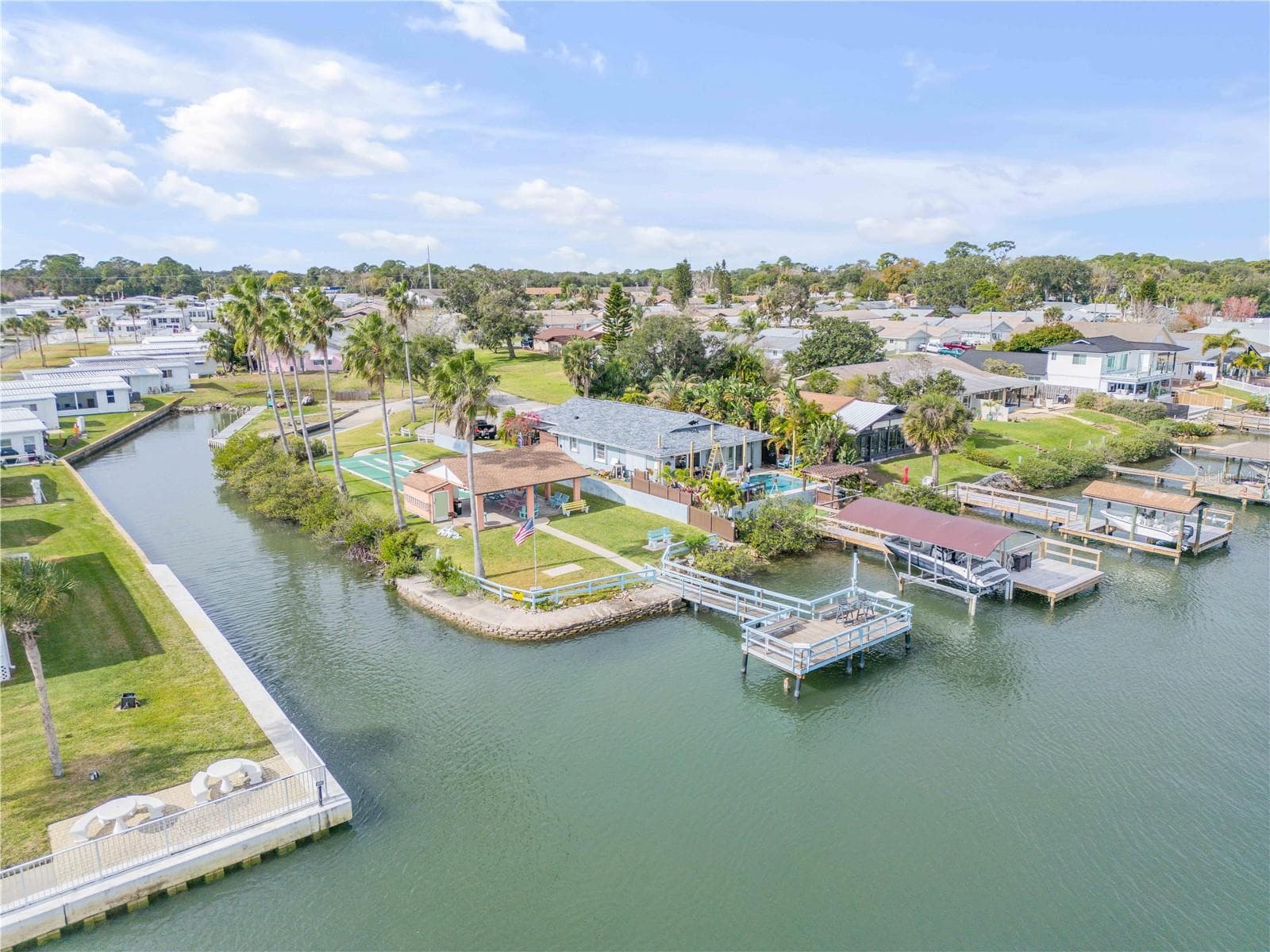 Single Family Residence at 26 LAUGHING GULL LN, EDGEWATER, photo 60 of 66