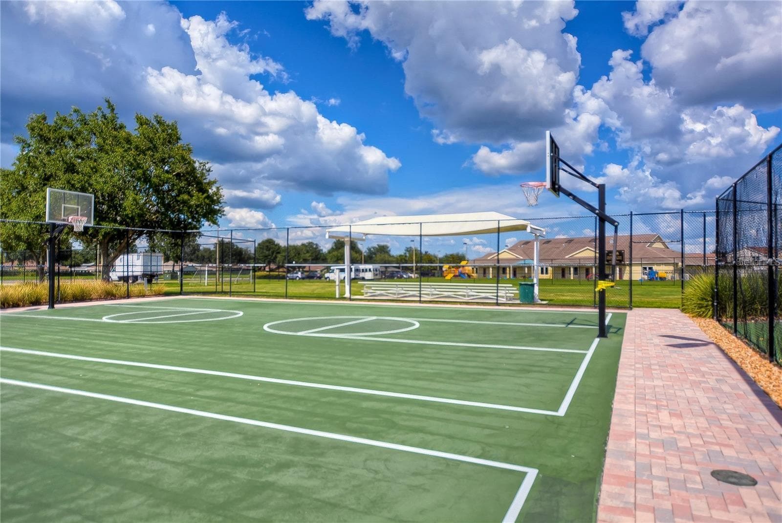 Tennis court - 11577 CAPTIVA KAY DR, RIVERVIEW