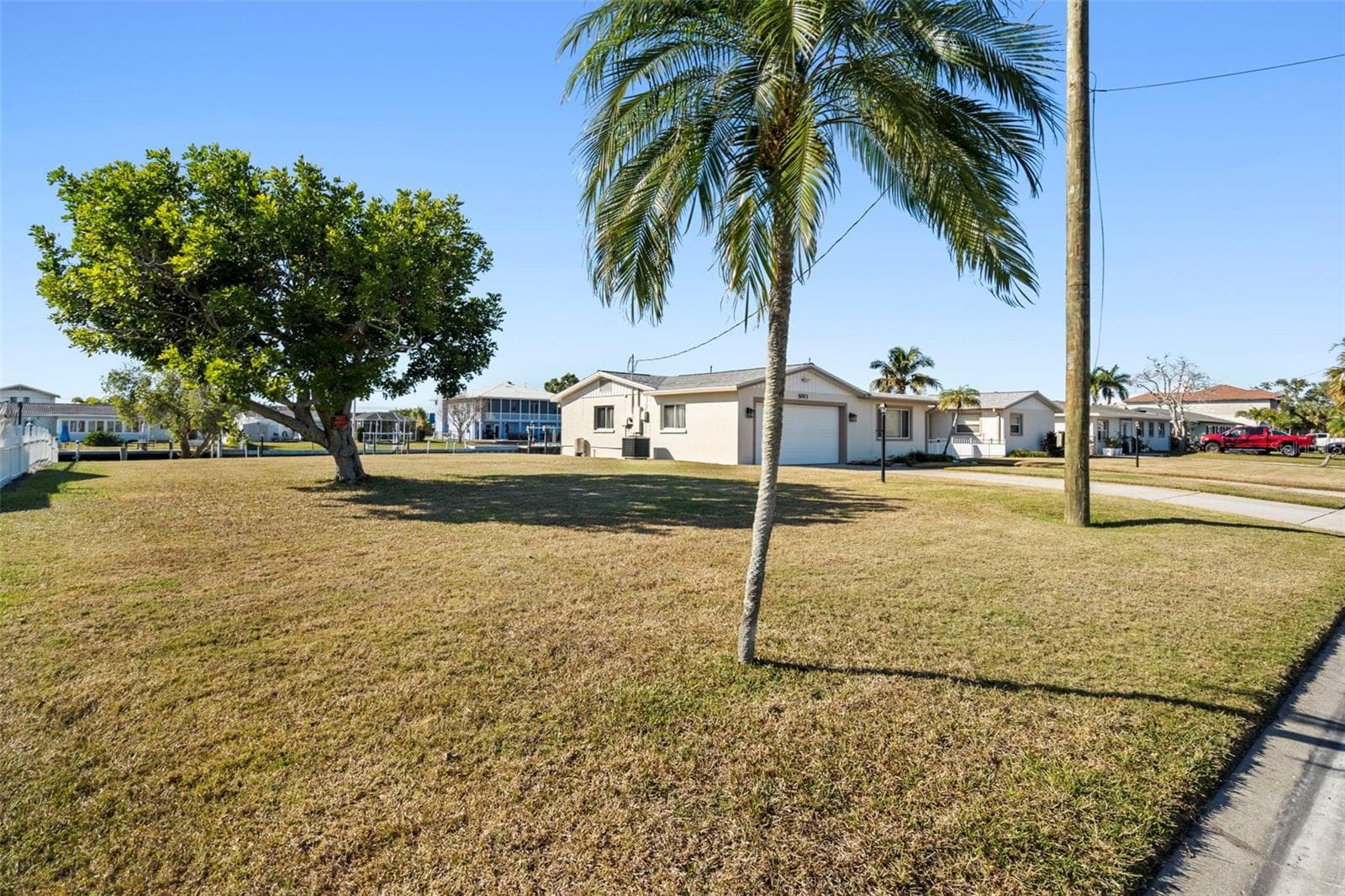 Single Family Residence at 5003 COMMONWEALTH RD, PALMETTO, photo 4 of 52