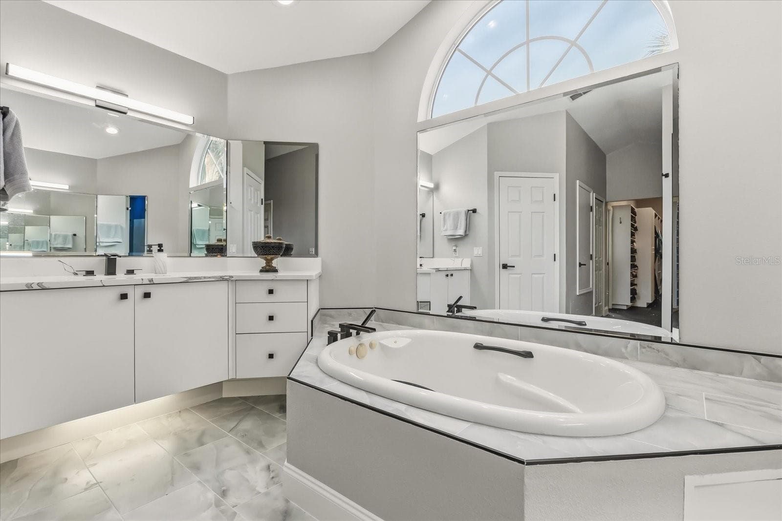 Single Family Residence at 227 RIVER VILLAGE DR, DEBARY, photo 27 of 50