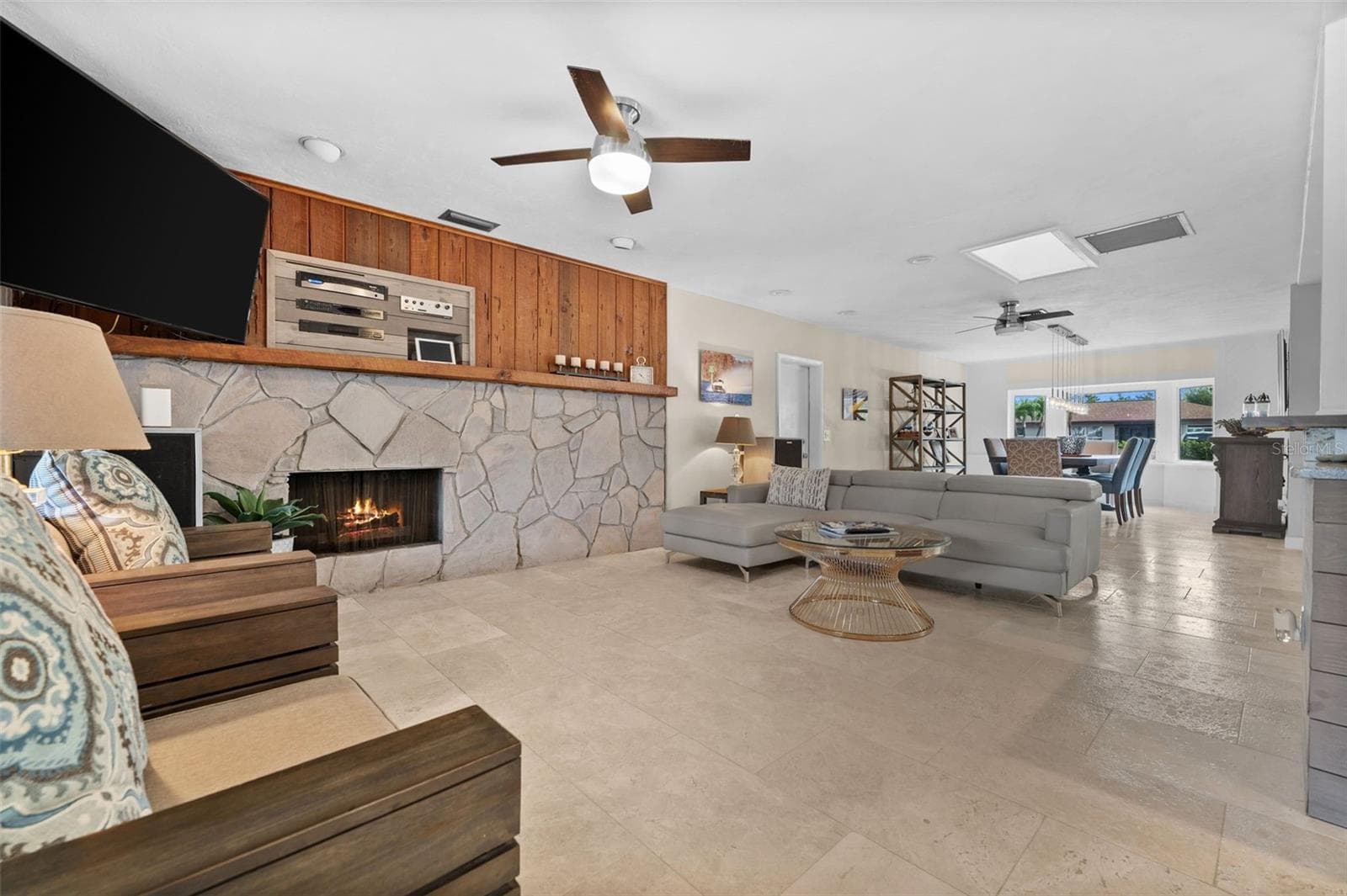 Single Family Residence at 2129 W TOBAGO CIR, FORT MYERS, photo 10 of 68