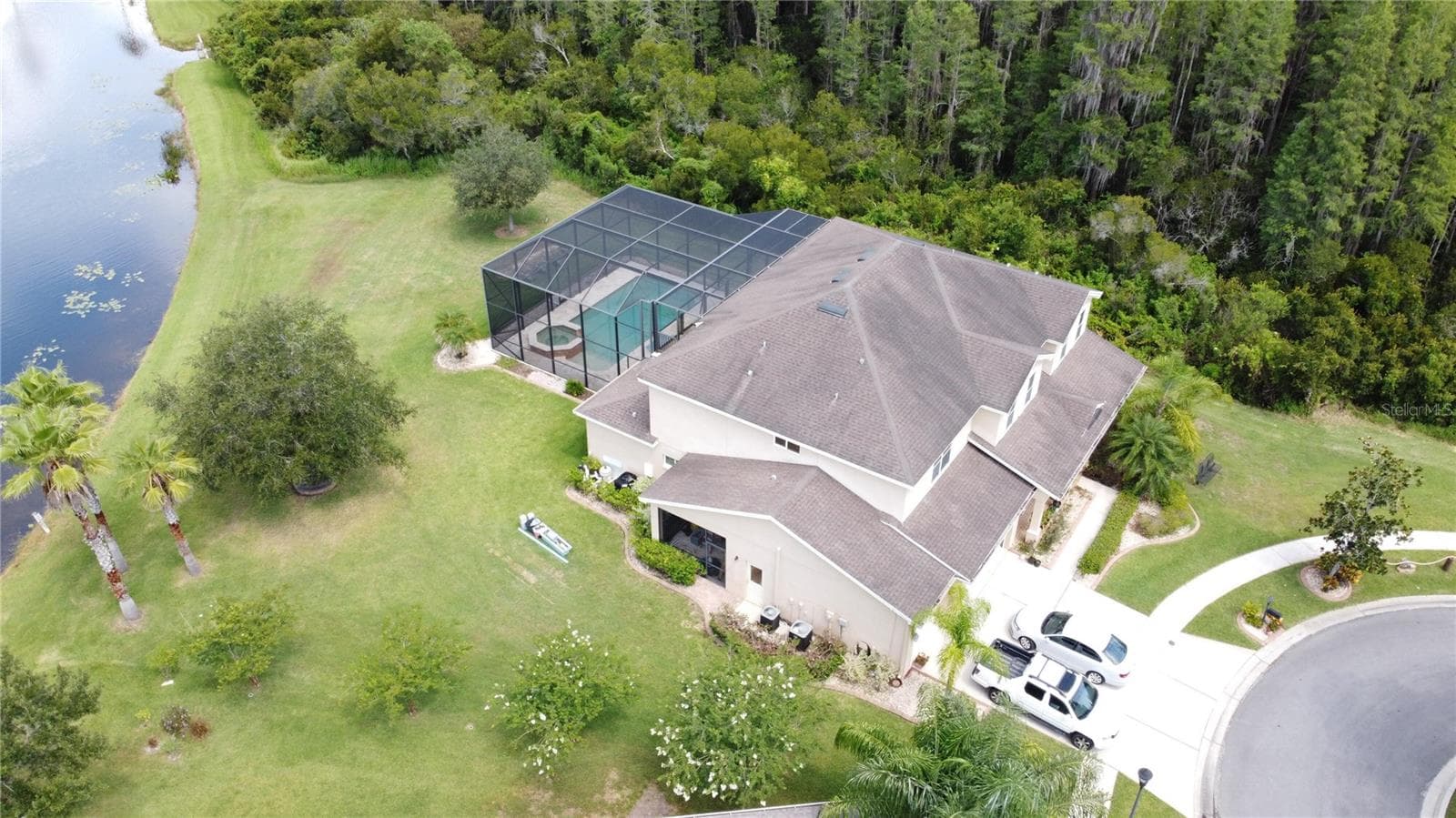 Single Family Residence at 10503 PALM COVE AVE, TAMPA, photo 3 of 94