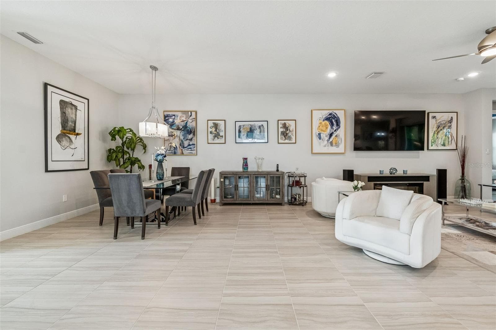 Single Family Residence at 4952 SURFSIDE CIR, BRADENTON, photo 11 of 100