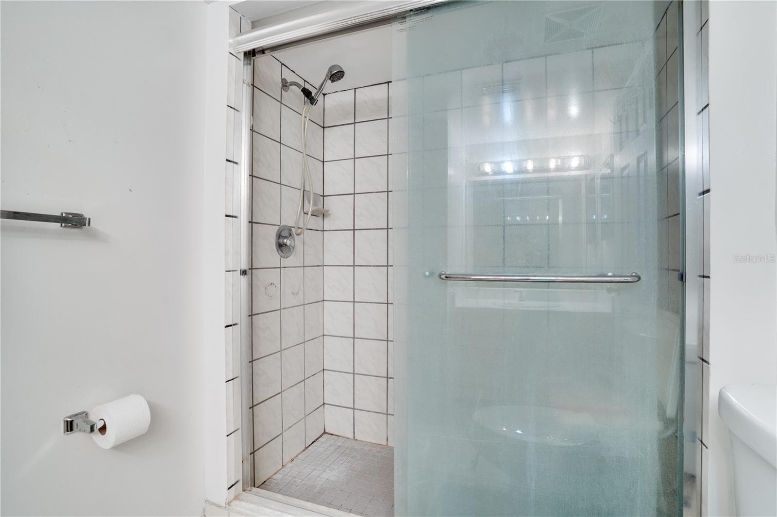 2nd Bedroom's Full Bathroom - 6315 NEWTOWN CIR #15B3, TAMPA