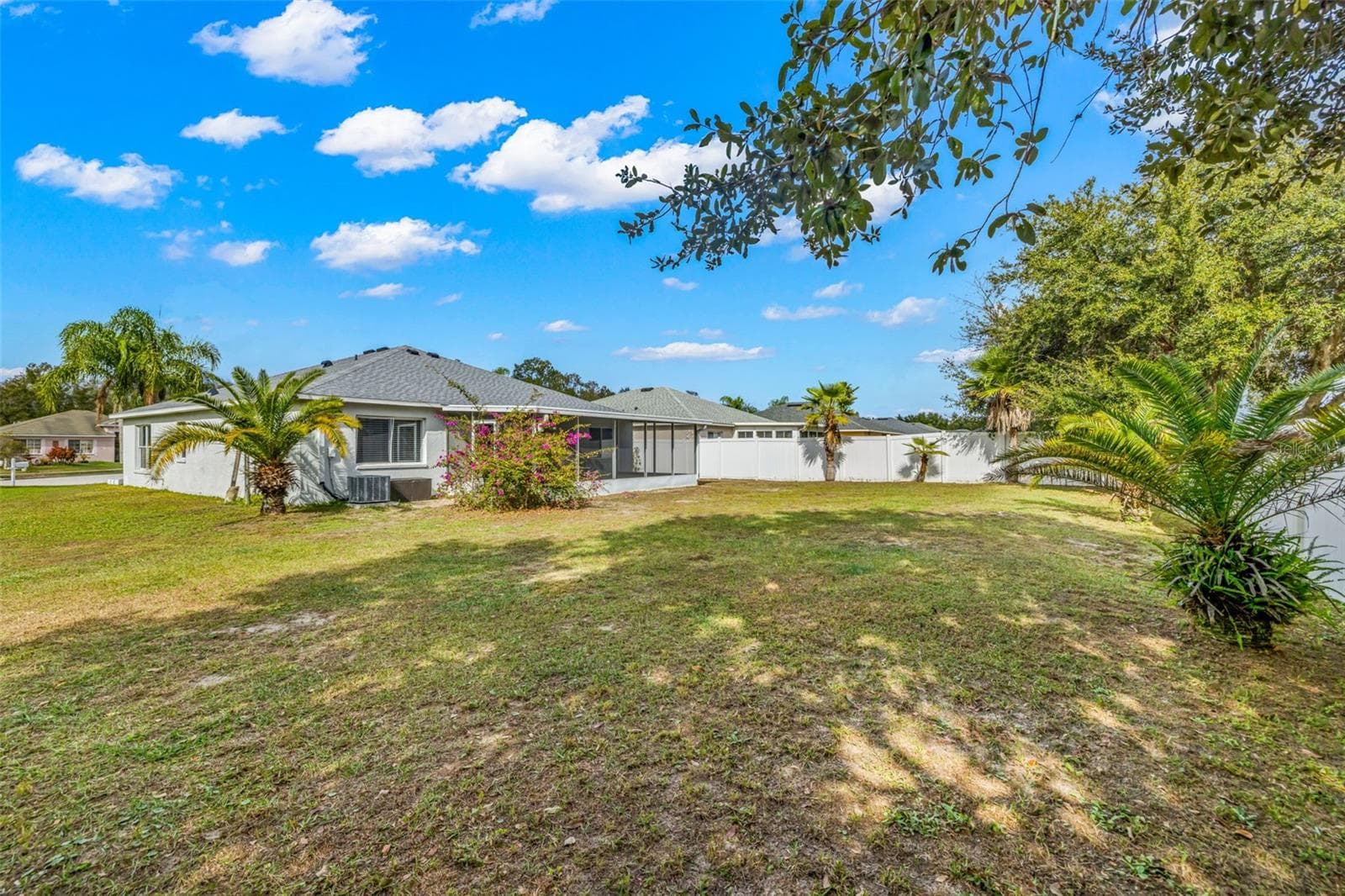 Single Family Residence at 6114 SCHOOL HOUSE CT, WESLEY CHAPEL, photo 25 of 37