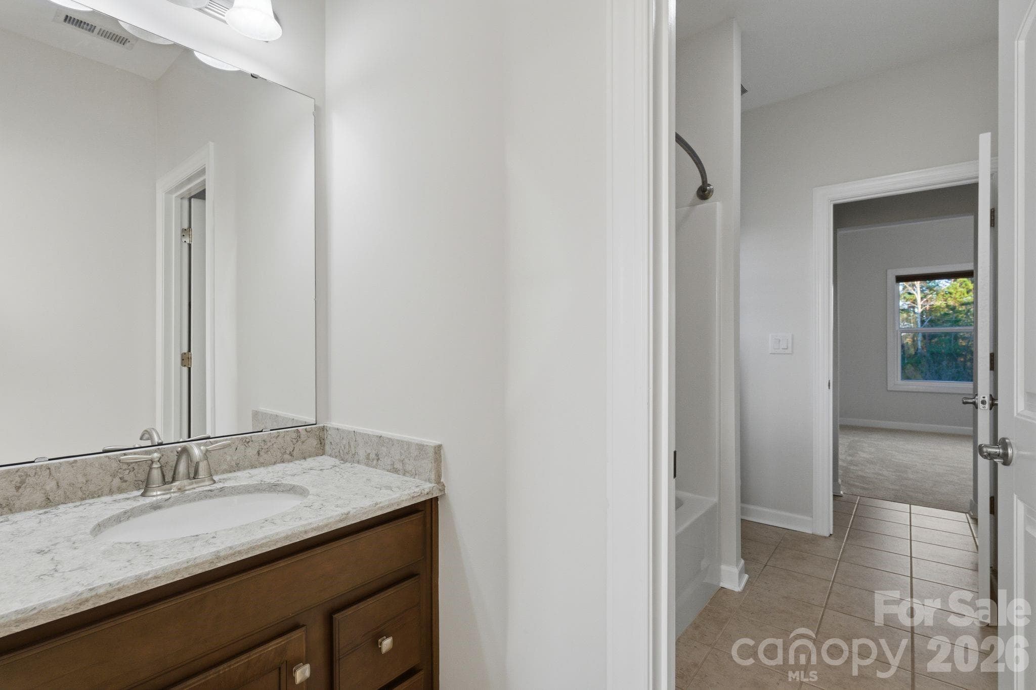Single Family Residence at 374 Hampton Trail Drive, Fort Mill, photo 29 of 39