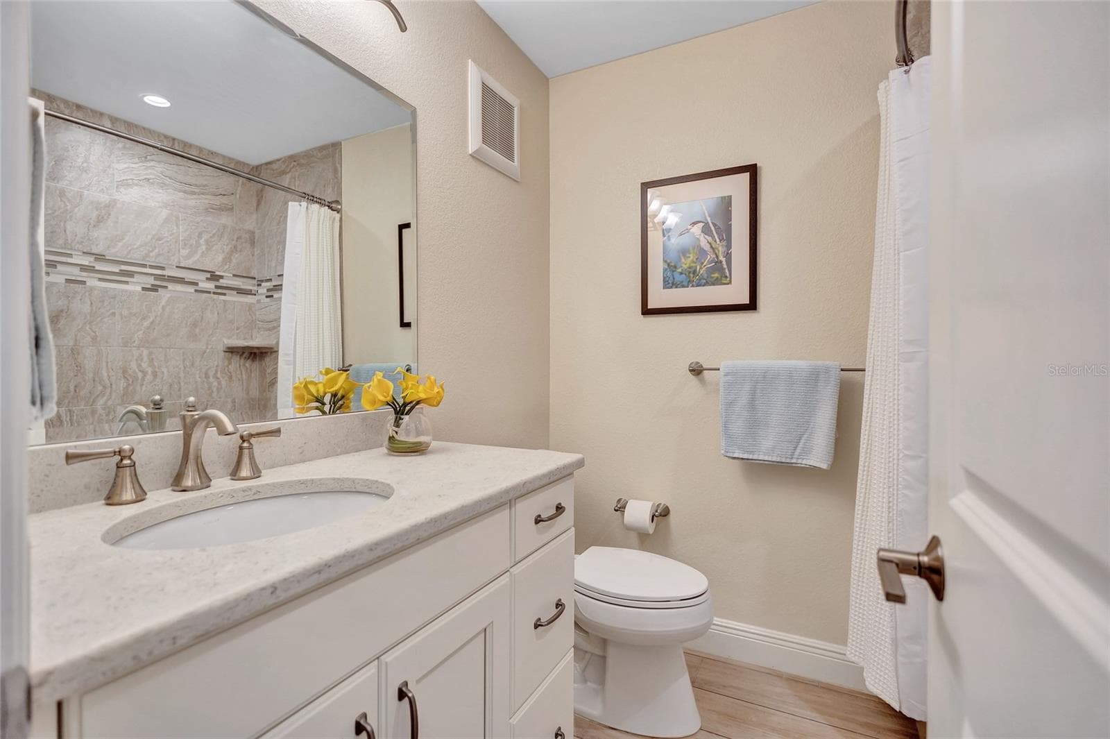 Guest Bathroom - 137 AVENIDA MESSINA #3, SARASOTA