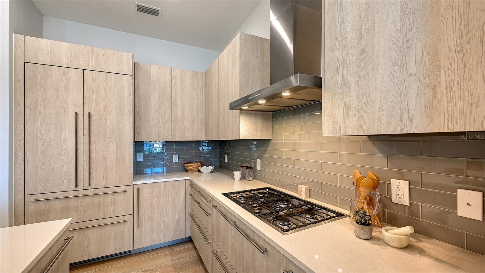 Condominium at 33 S PALM AVE #904, SARASOTA, photo 10 of 36
