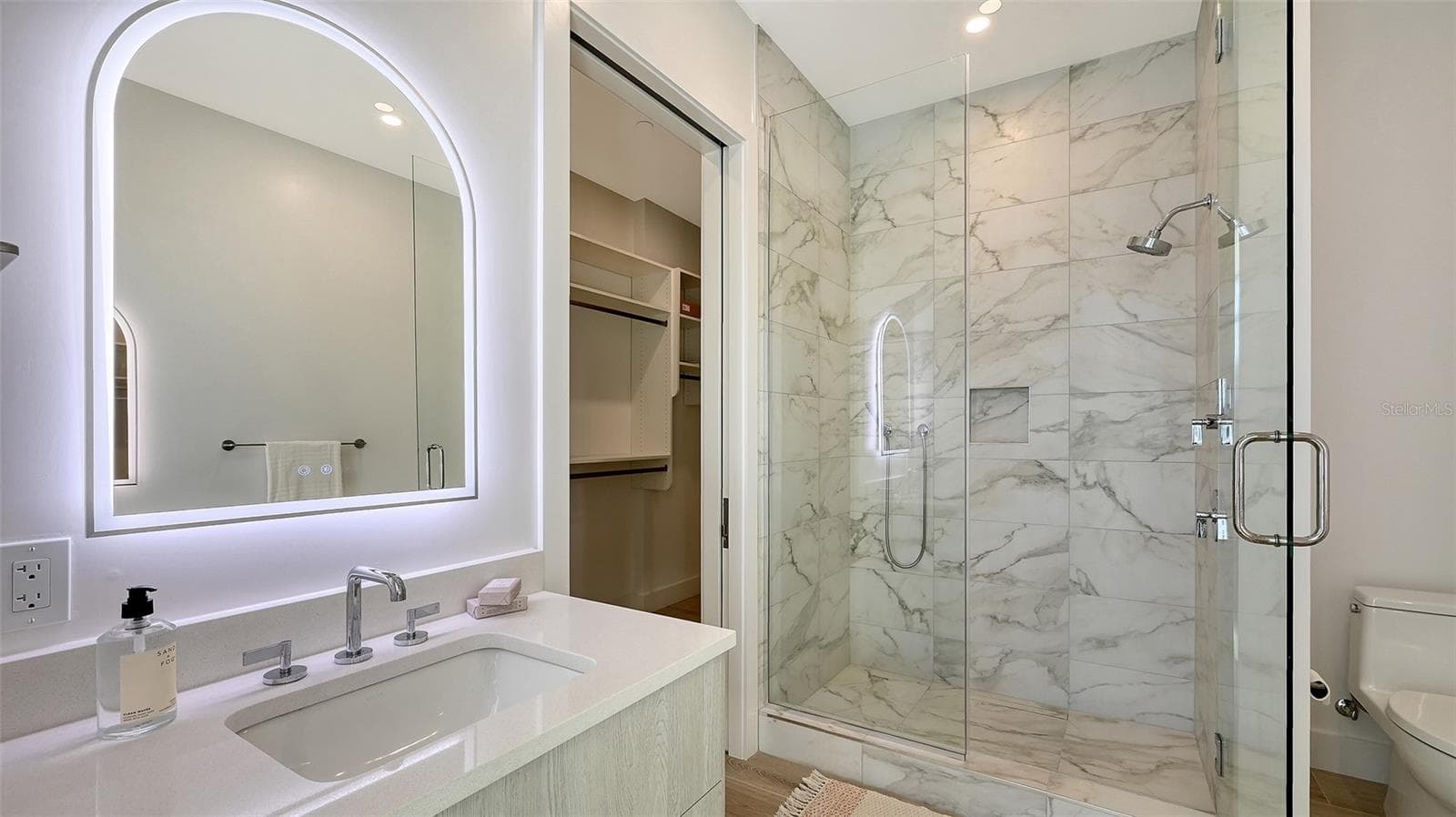 Condominium at 33 S PALM AVE #904, SARASOTA, photo 16 of 36