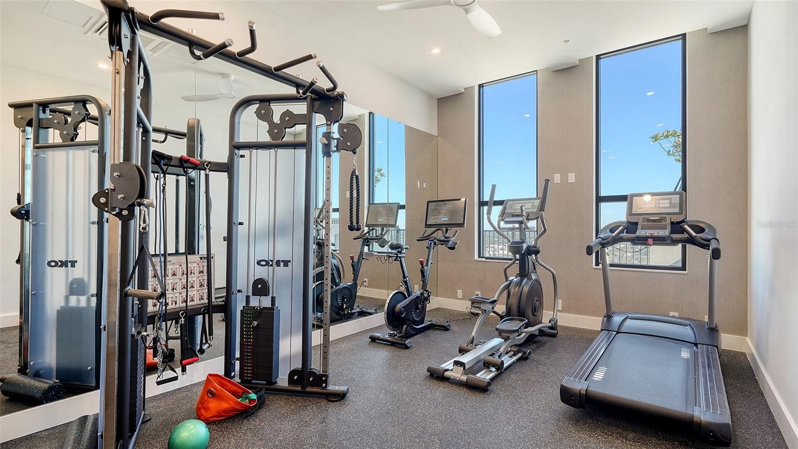 Condominium at 33 S PALM AVE #904, SARASOTA, photo 28 of 36