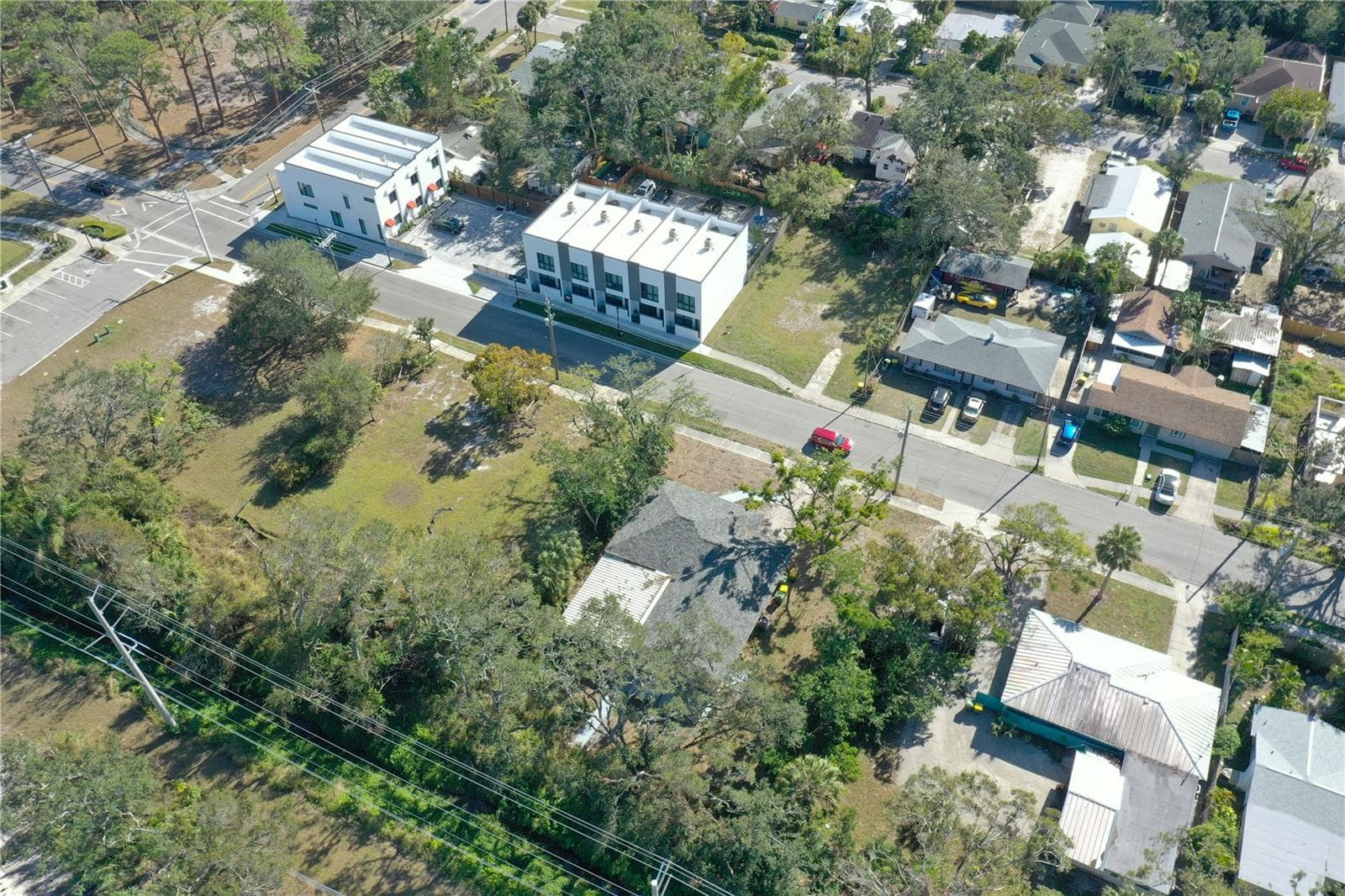 Single Family Residence at 1744 10TH ST, SARASOTA, photo 15 of 32