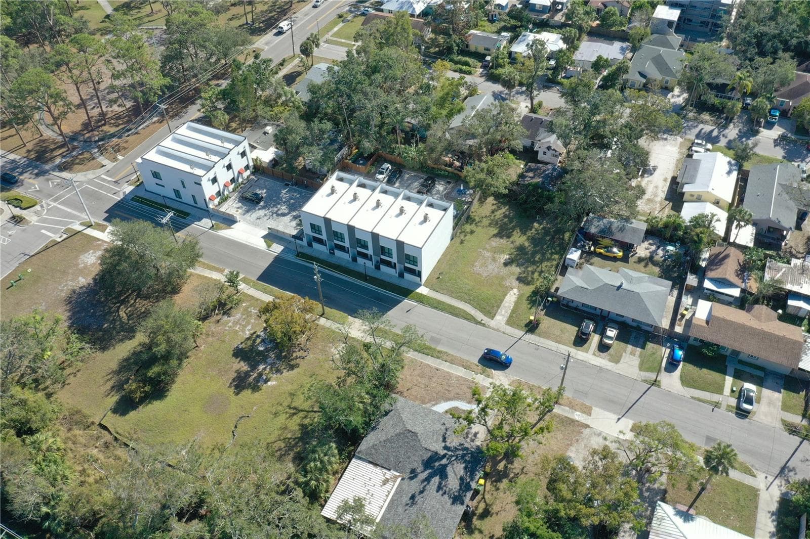Single Family Residence at 1744 10TH ST, SARASOTA, photo 16 of 32