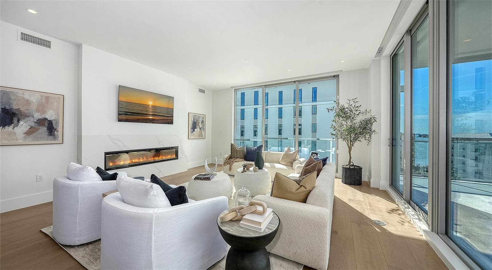 Large Open Living Room - 253 GOLDEN GATE POINT #703, SARASOTA
