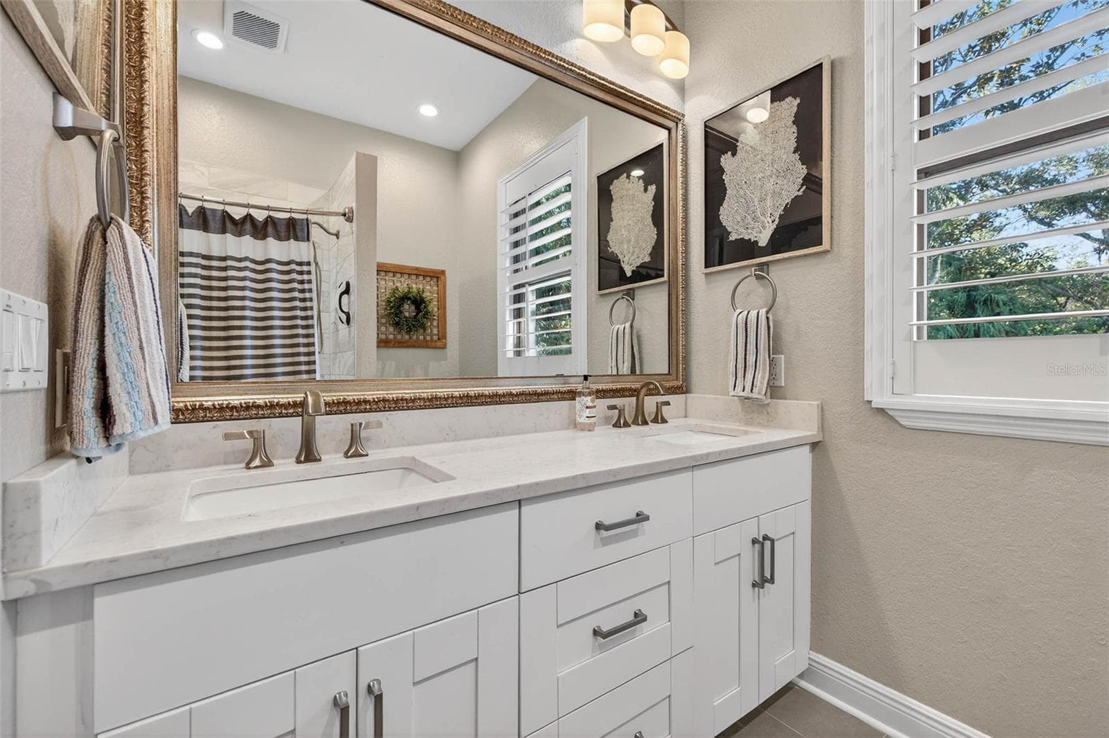 Guest Bathroom - 1581 ALEXANDER RD, BELLEAIR