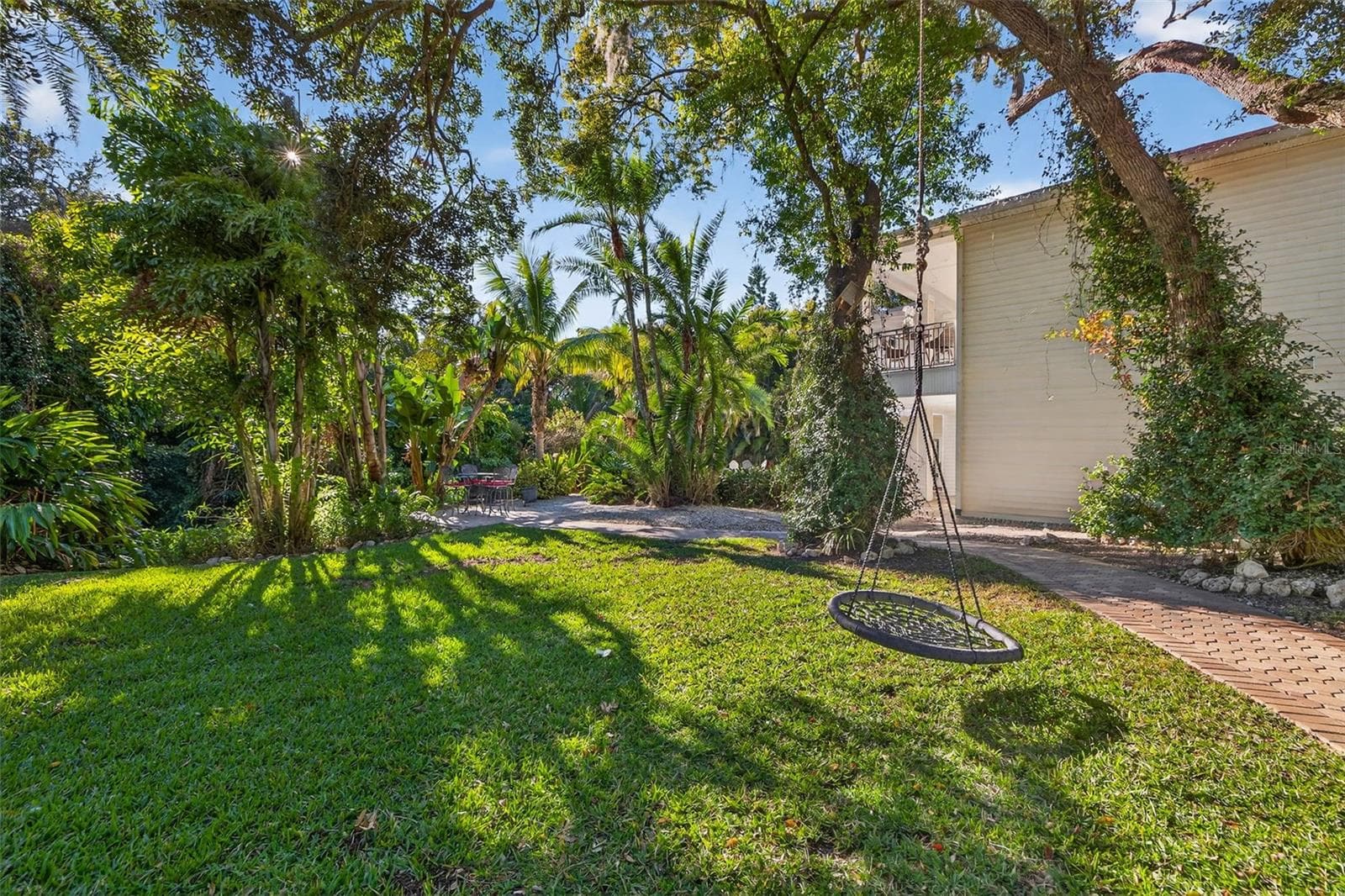 Yard - 1581 ALEXANDER RD, BELLEAIR
