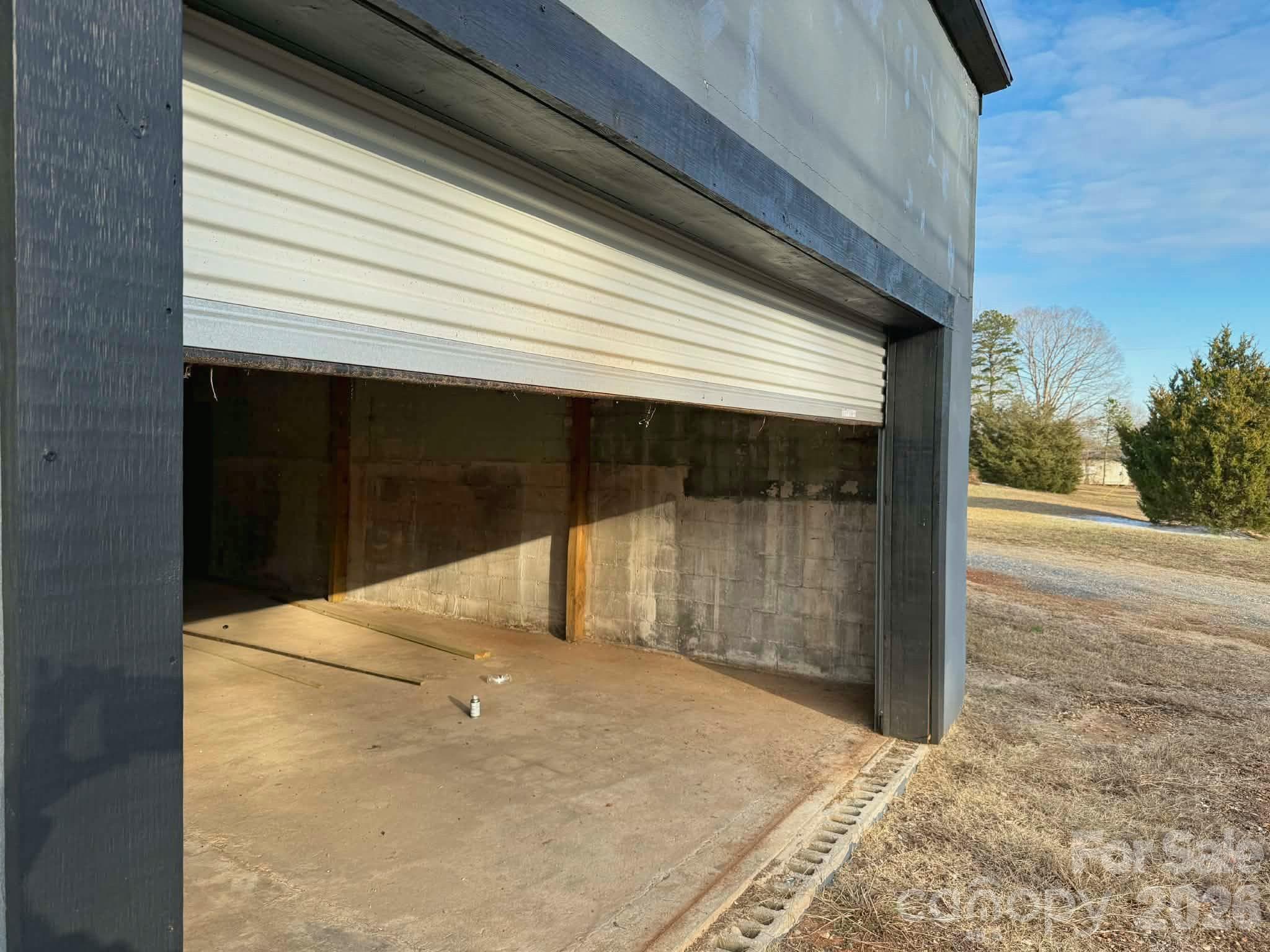 Shop Rollup Door - 1677 US 221A Highway, Forest City