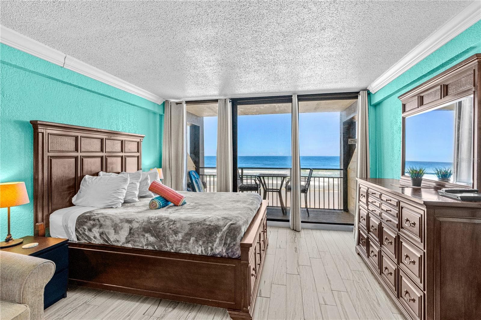 Condo - Hotel at 2301 S ATLANTIC AVE #339, DAYTONA BEACH, photo 4 of 40