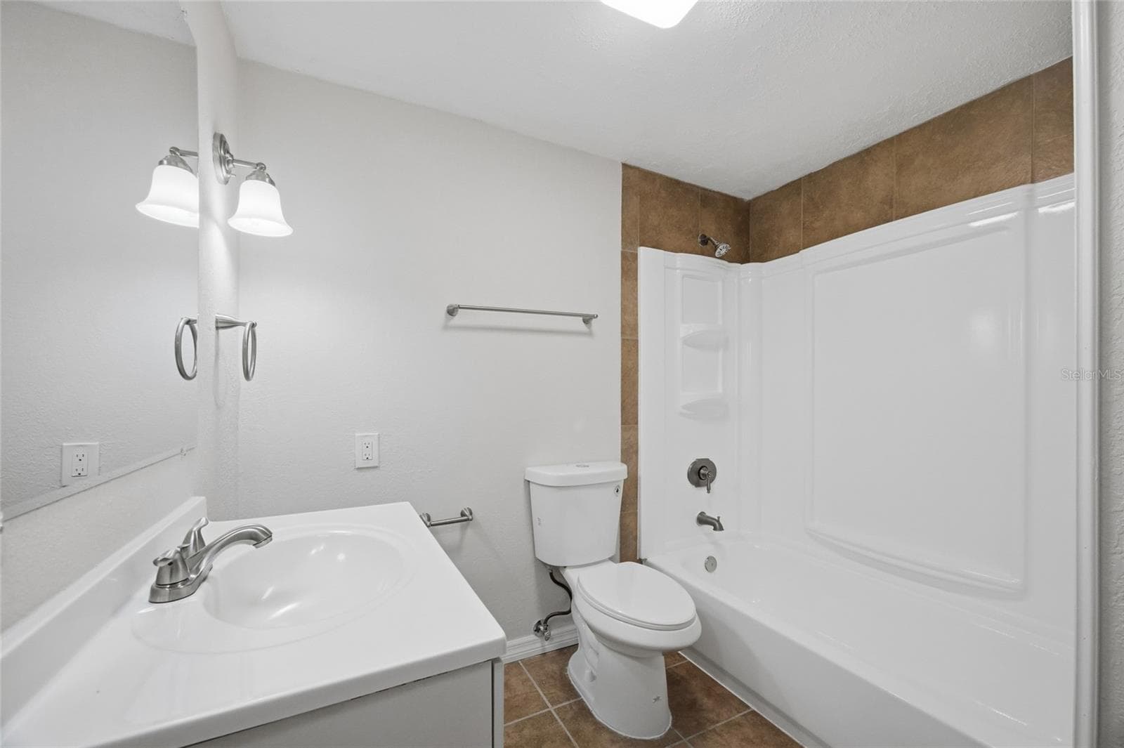 Single Family Residence at 7410 MAKO DR, HUDSON, photo 11 of 27