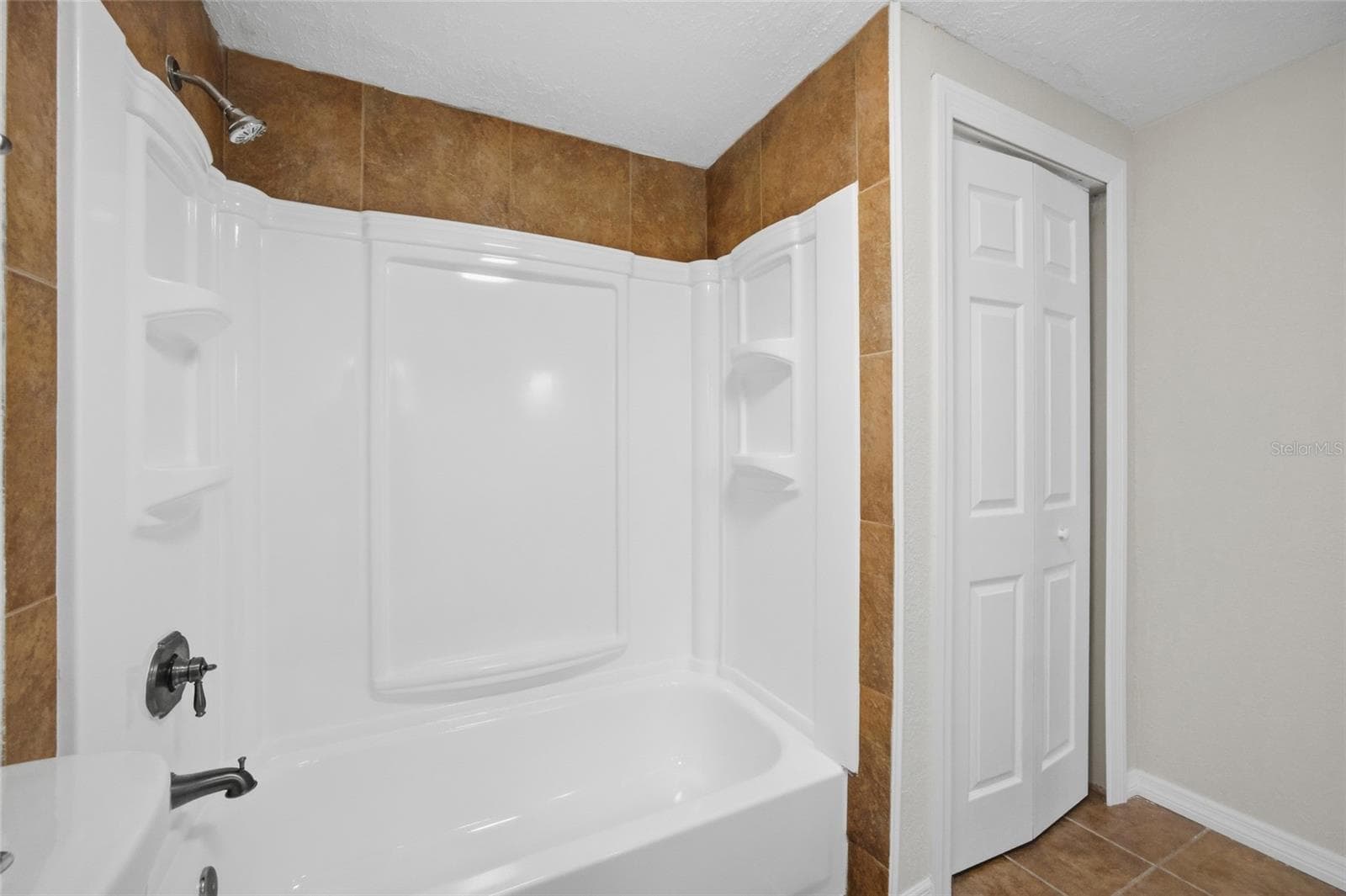 Single Family Residence at 7410 MAKO DR, HUDSON, photo 12 of 27