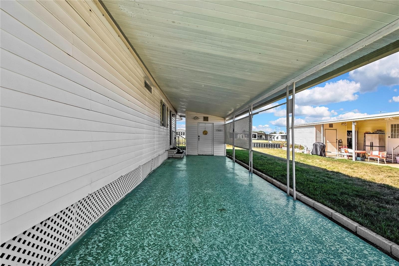 Manufactured Home at 3141 NANTUCKET DR, HOLIDAY, photo 23 of 38