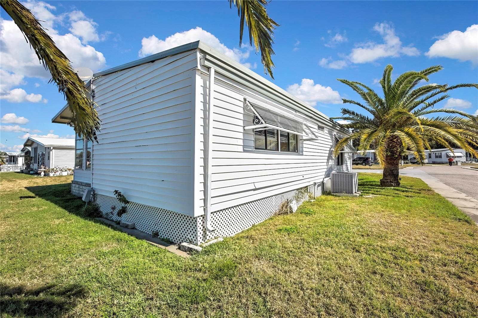 Manufactured Home at 3141 NANTUCKET DR, HOLIDAY, photo 27 of 38